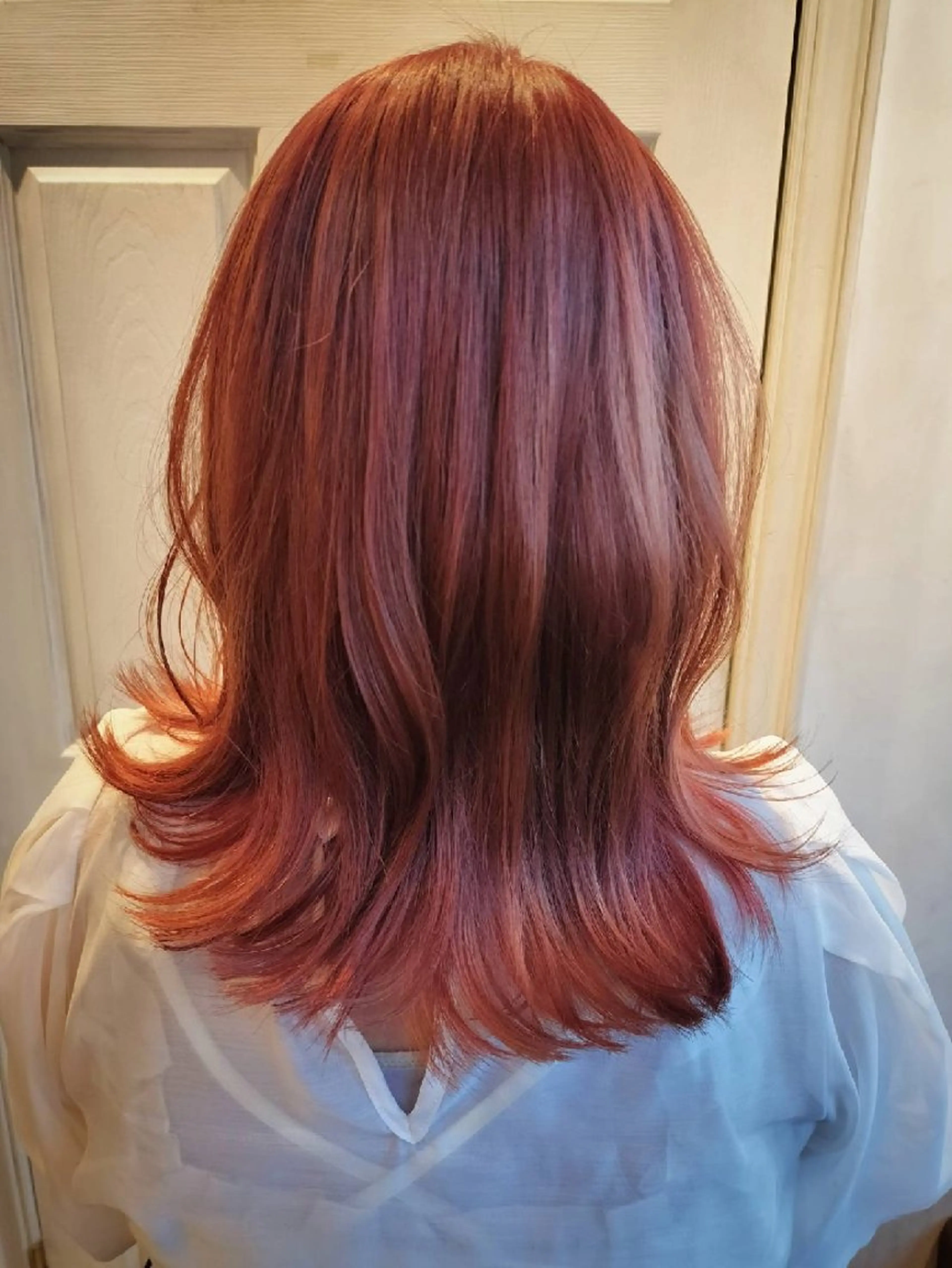 カラー セミロング Watanabe. cのヘアスタイル