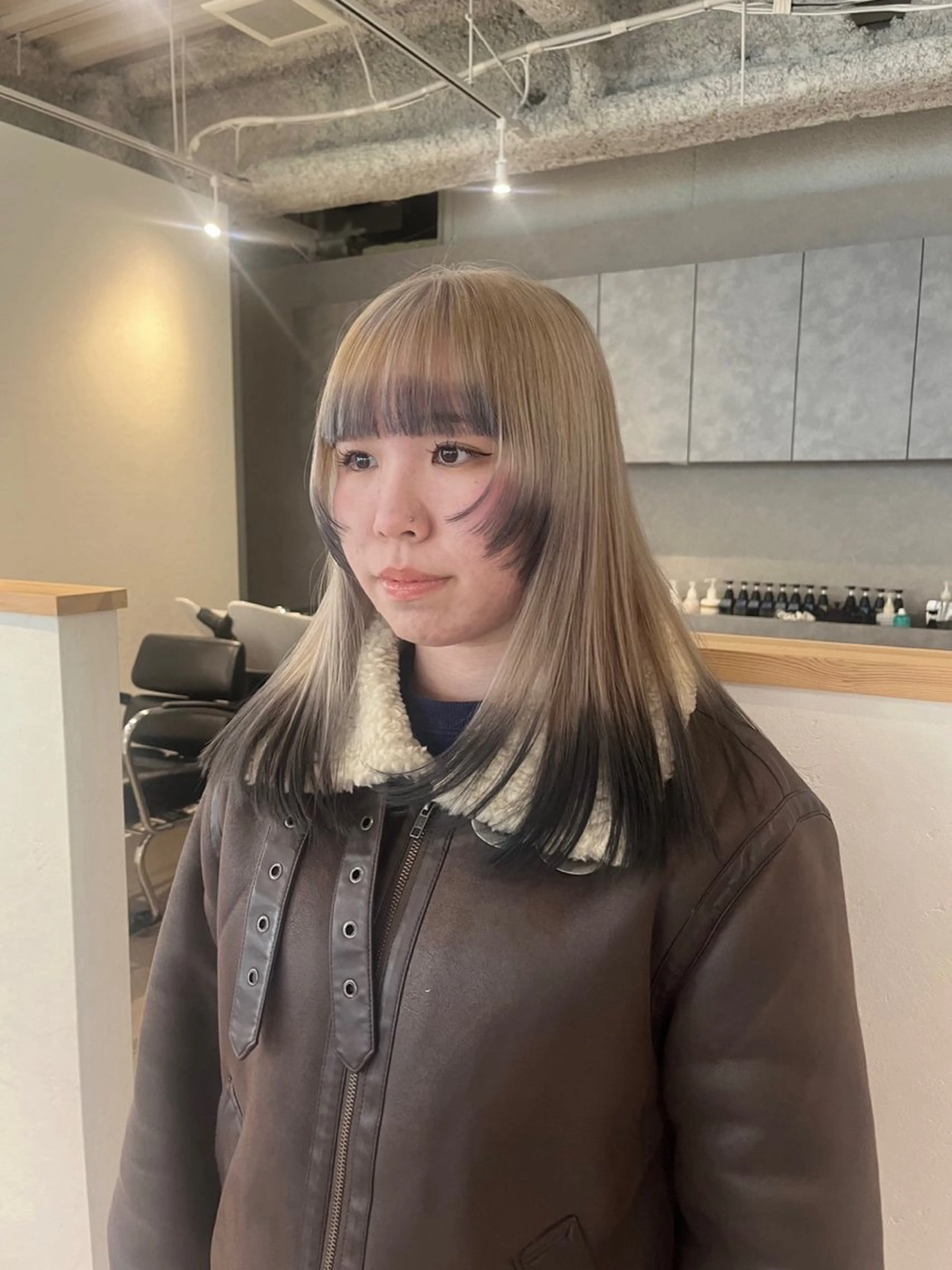 ミディアム カラー ベージュカラー ダークグレー デザインカラー ハイトーンカラー 姫カット カット ヘアカラー トリートメント 桃果 momokaのヘアスタイル