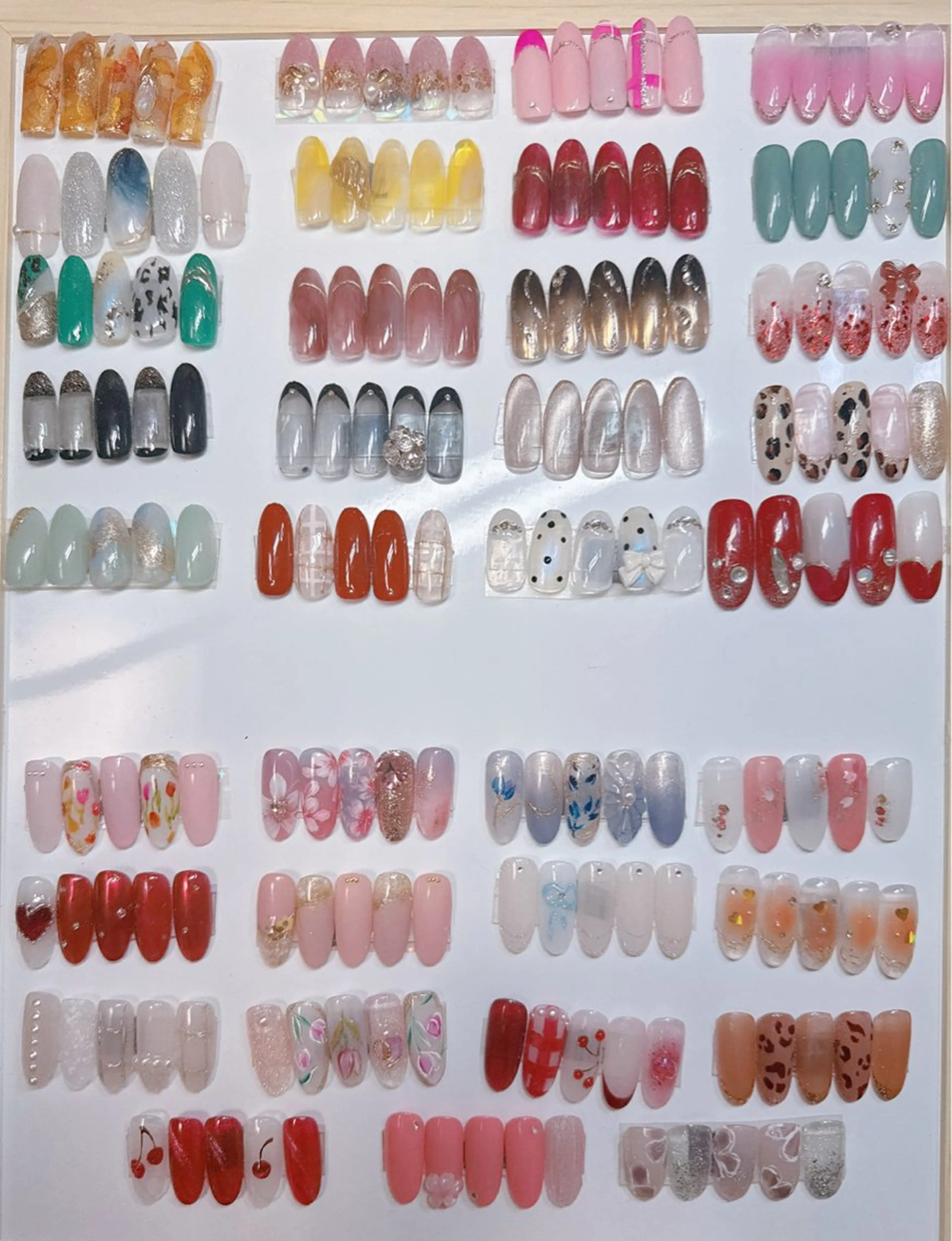 ネイル 高島 夏海のネイルデザイン