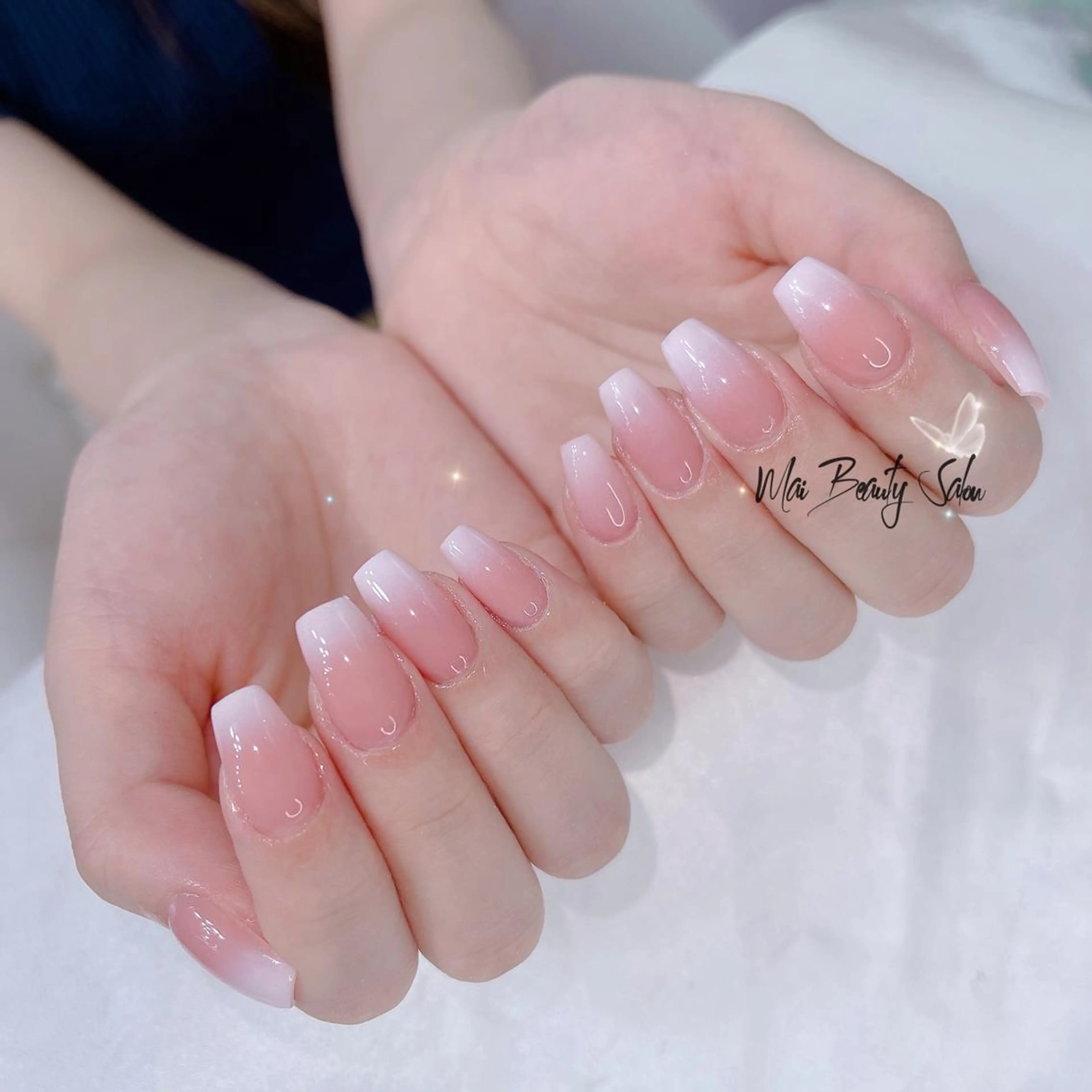 ネイル オーロラネイル チークネイル 長さ出し フラッシュネイル フットネイル MaiBeauty Niのネイルデザイン