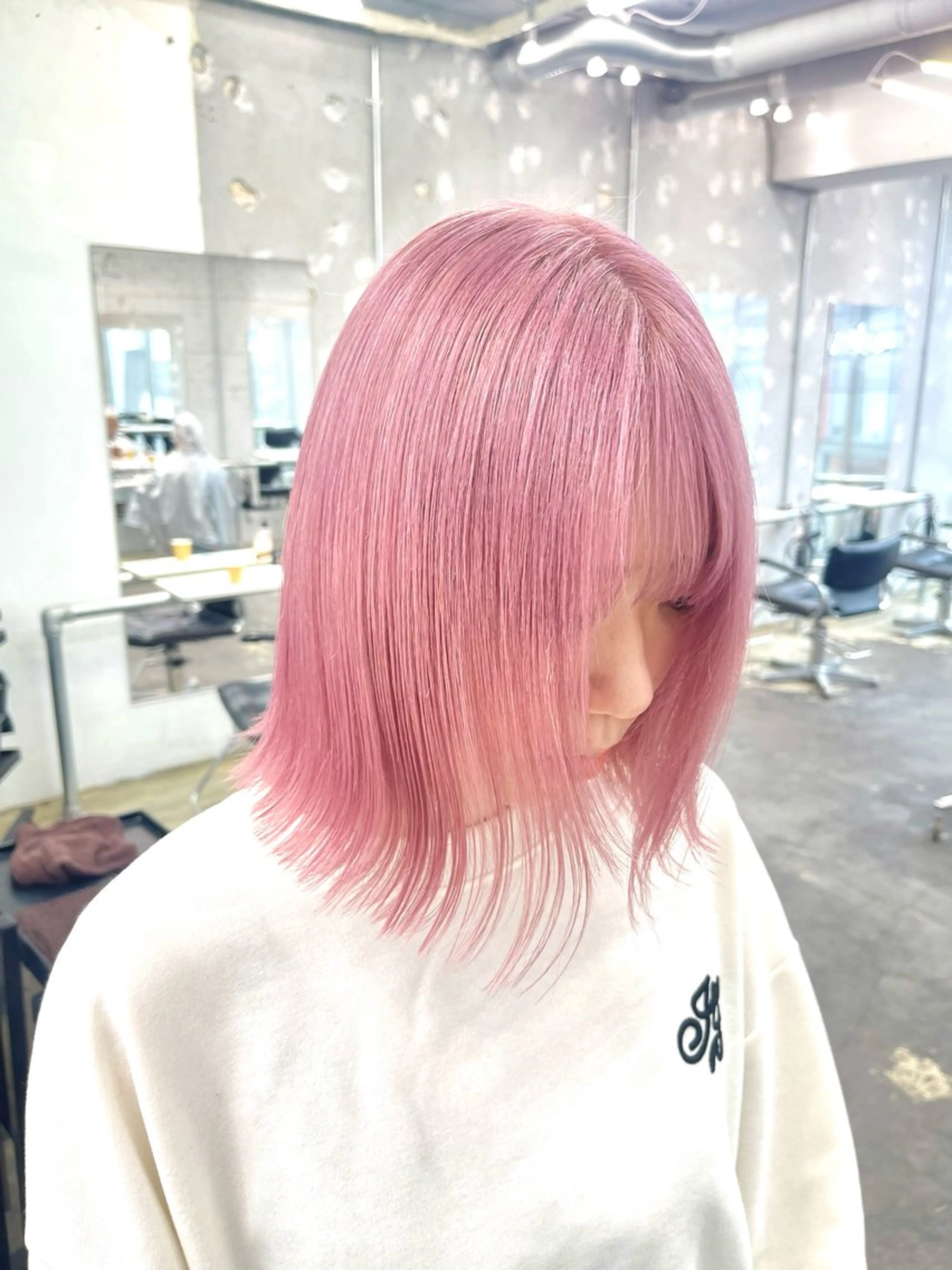 ミディアム カラー ヘアカラー トリートメント レイヤーカットとハイ トーン/HIROKIのヘアスタイル