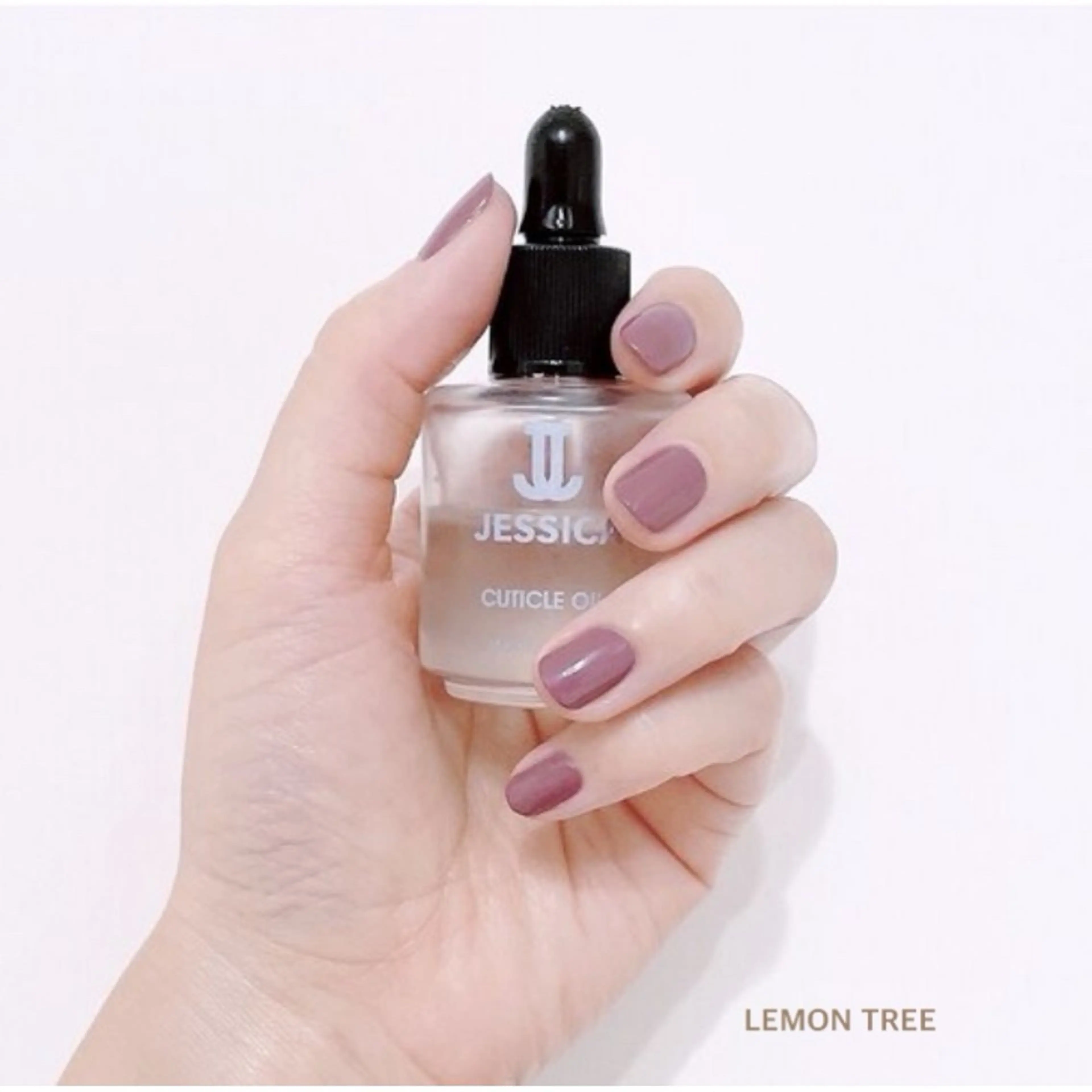 ネイル NailLab LEMONTREEのネイルデザイン