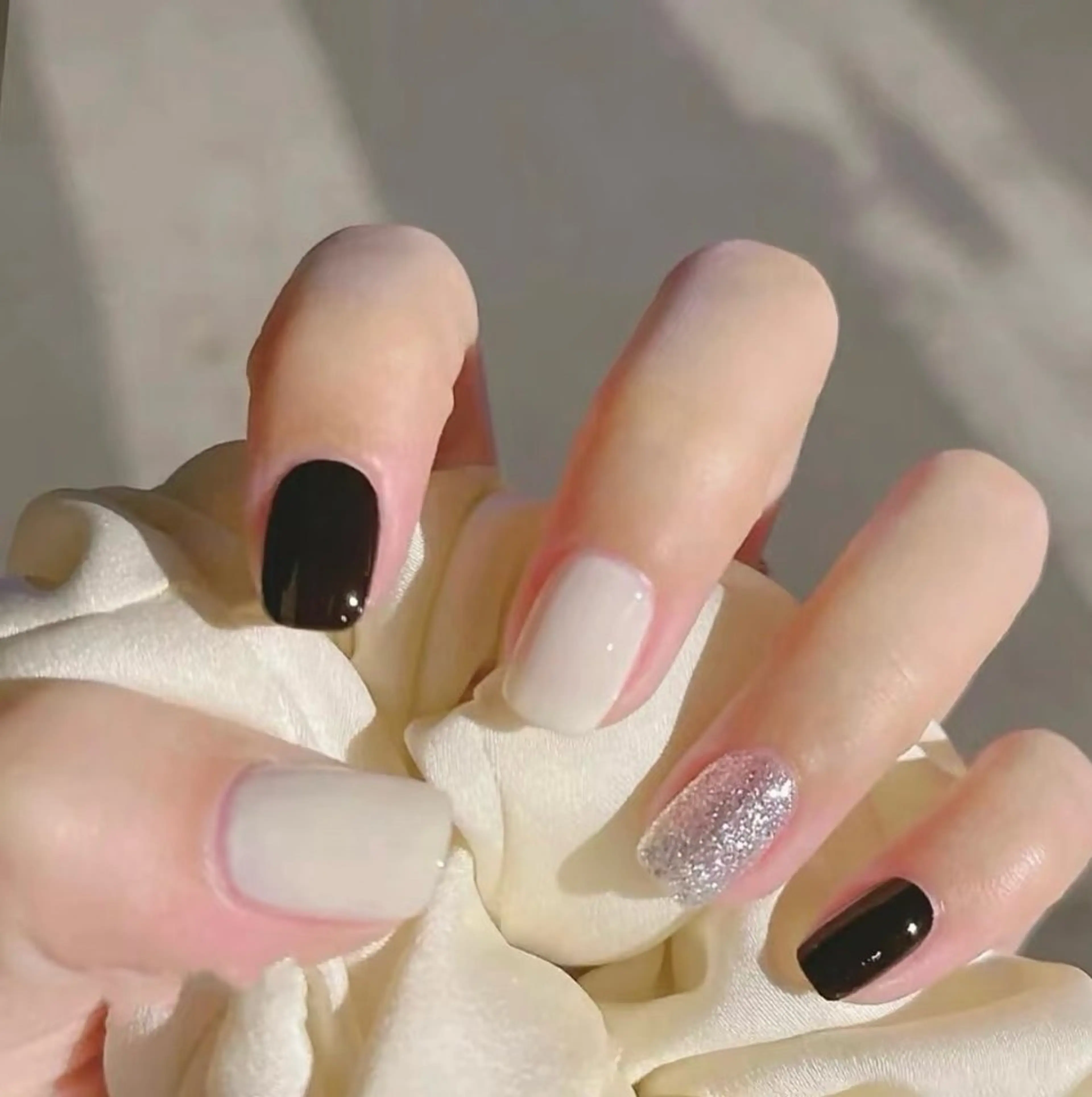 ネイル 高木 維麗絲のネイルデザイン