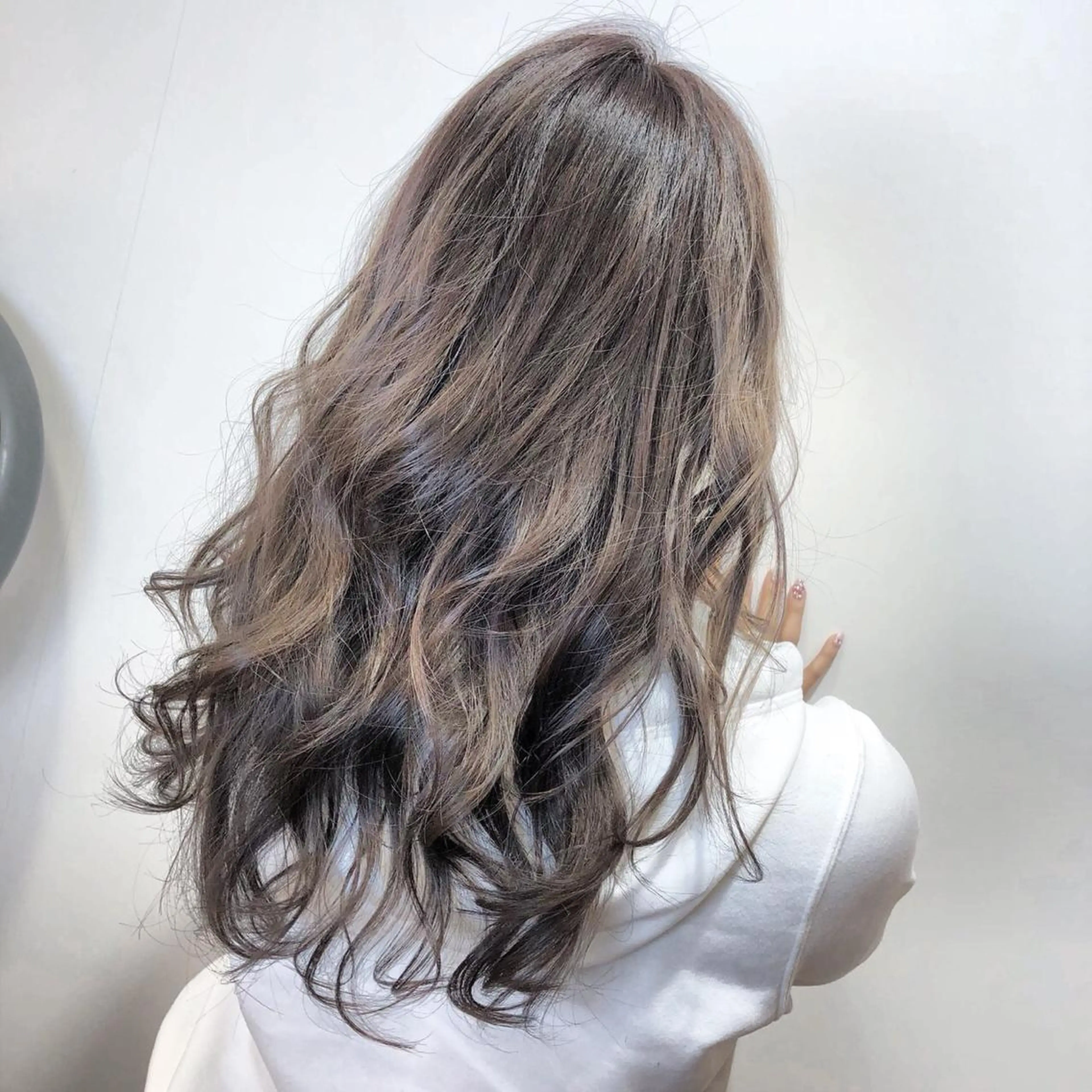 ロング 岸 保奈美のヘアスタイル