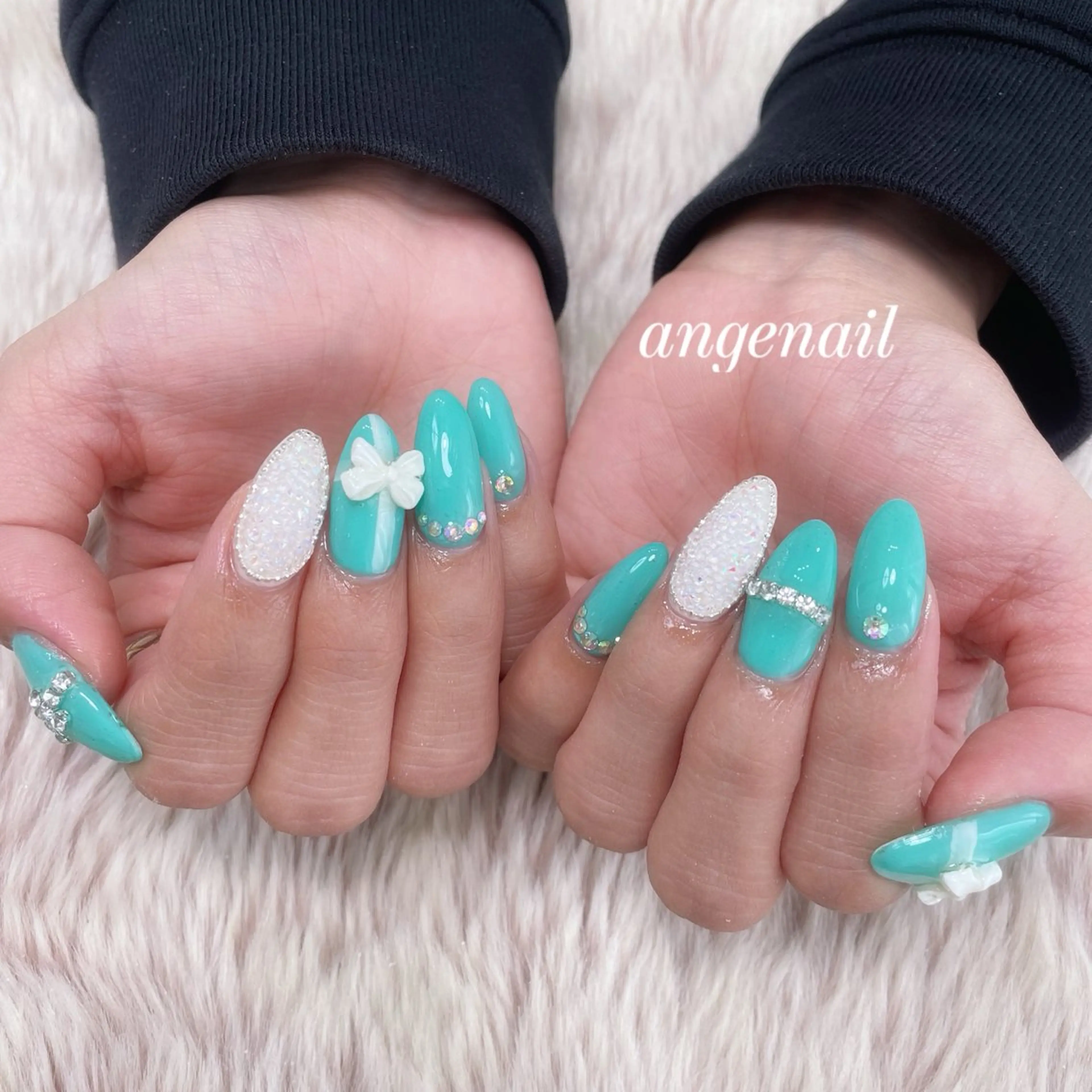 ネイル ハンドネイル オーナーネイリスト MAKIのネイルデザイン