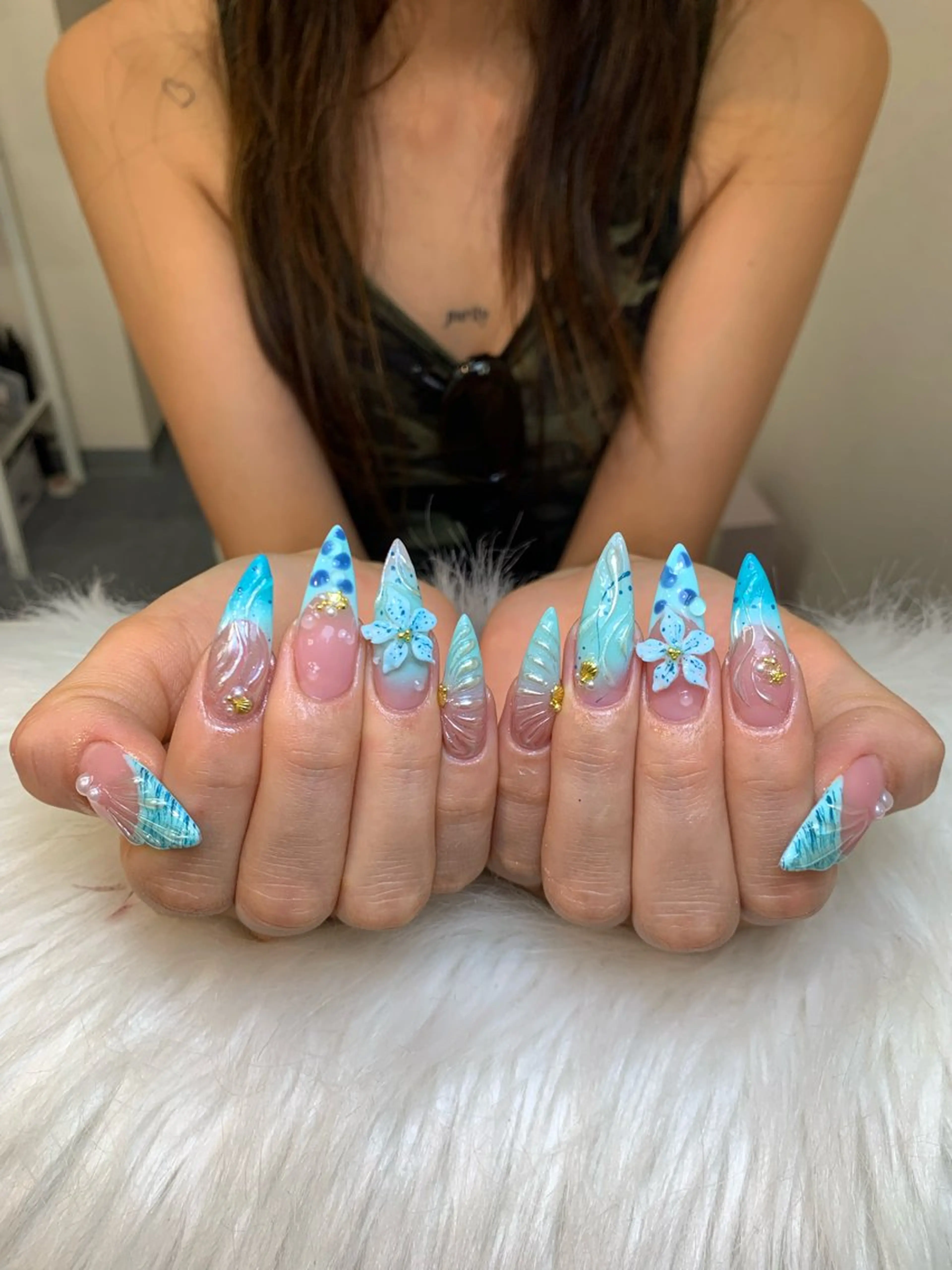 💗チップ長さ出し10本・3Dフラワー🌸アートやり&パーツ付け放題の写真