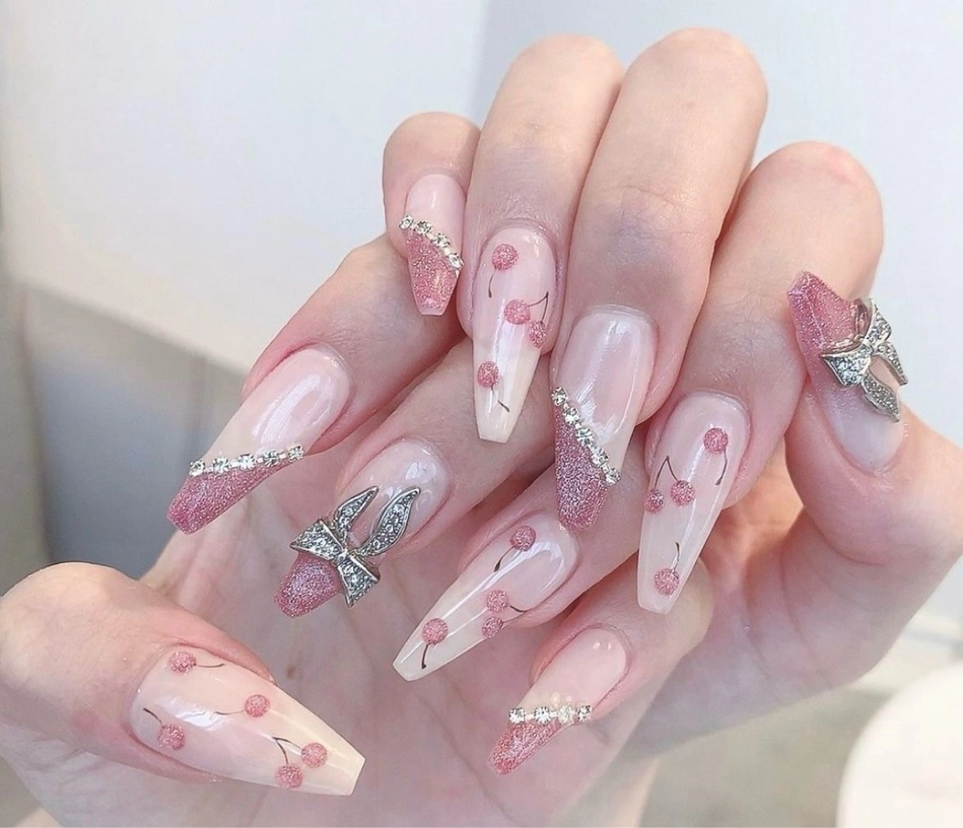 ネイル 長さ出し フレンチネイル 韓国ネイル レース マグネットネイル ハンドネイル 波 なみのネイルデザイン