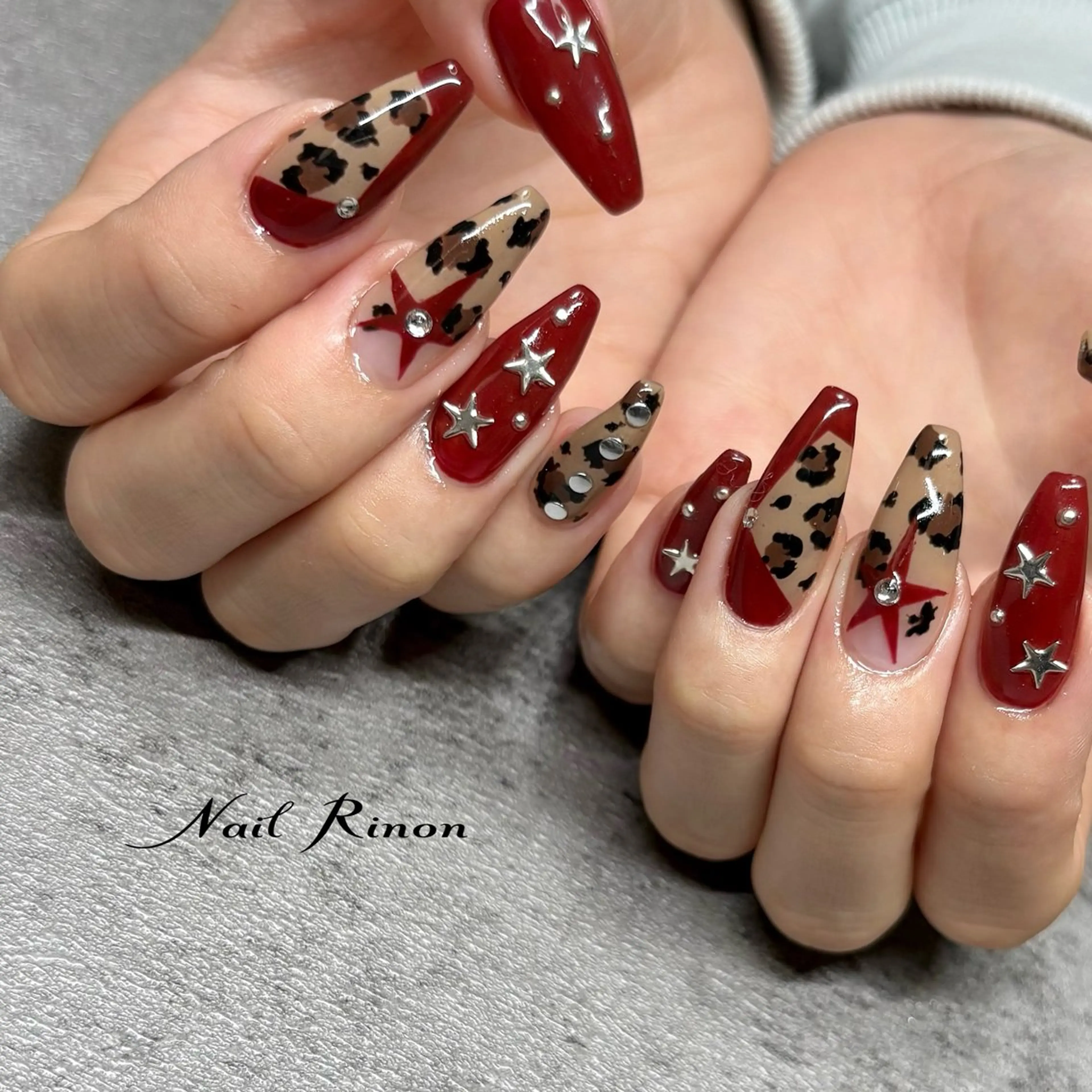 ネイル アニマル柄 Nail Rinonのネイルデザイン