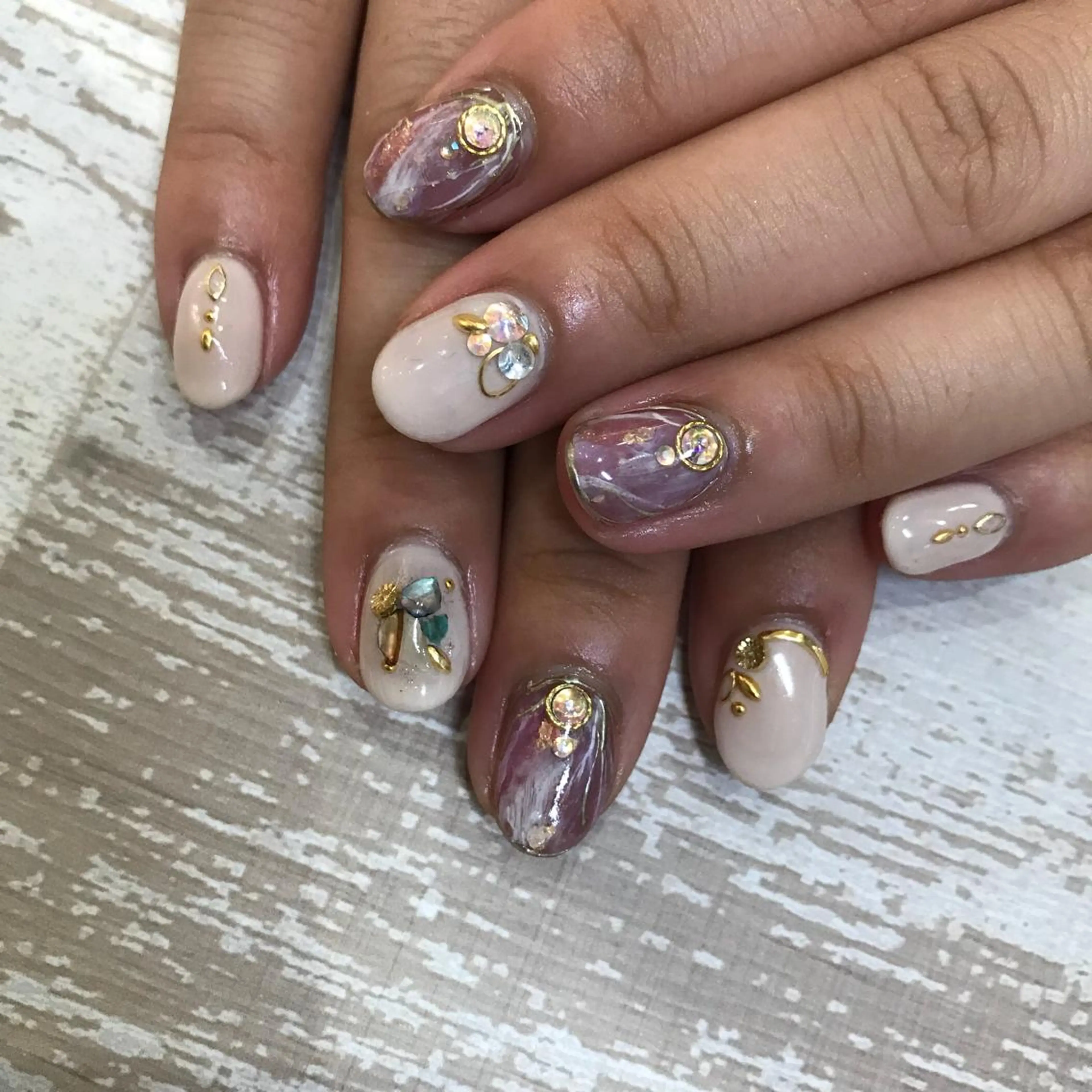 ネイル VIBLīSs nailのネイルデザイン