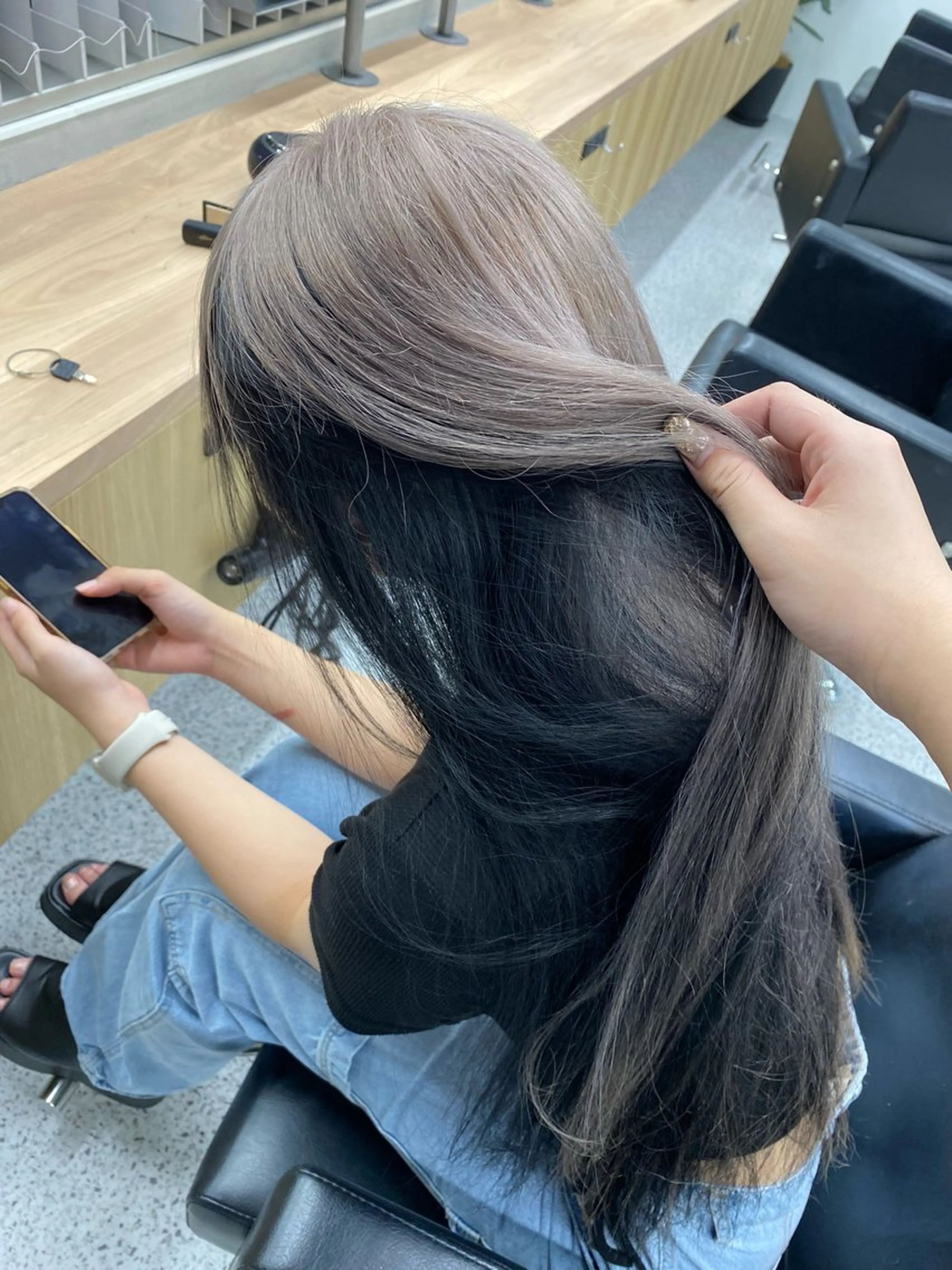 ロング カラー ベージュカラー ブロンド ダブルカラー ハイトーンカラー ピンクカラー ヘアカラー トリートメント PELEshibuya所属・カットモデル様無料 💎saaya💎のヘアスタイル