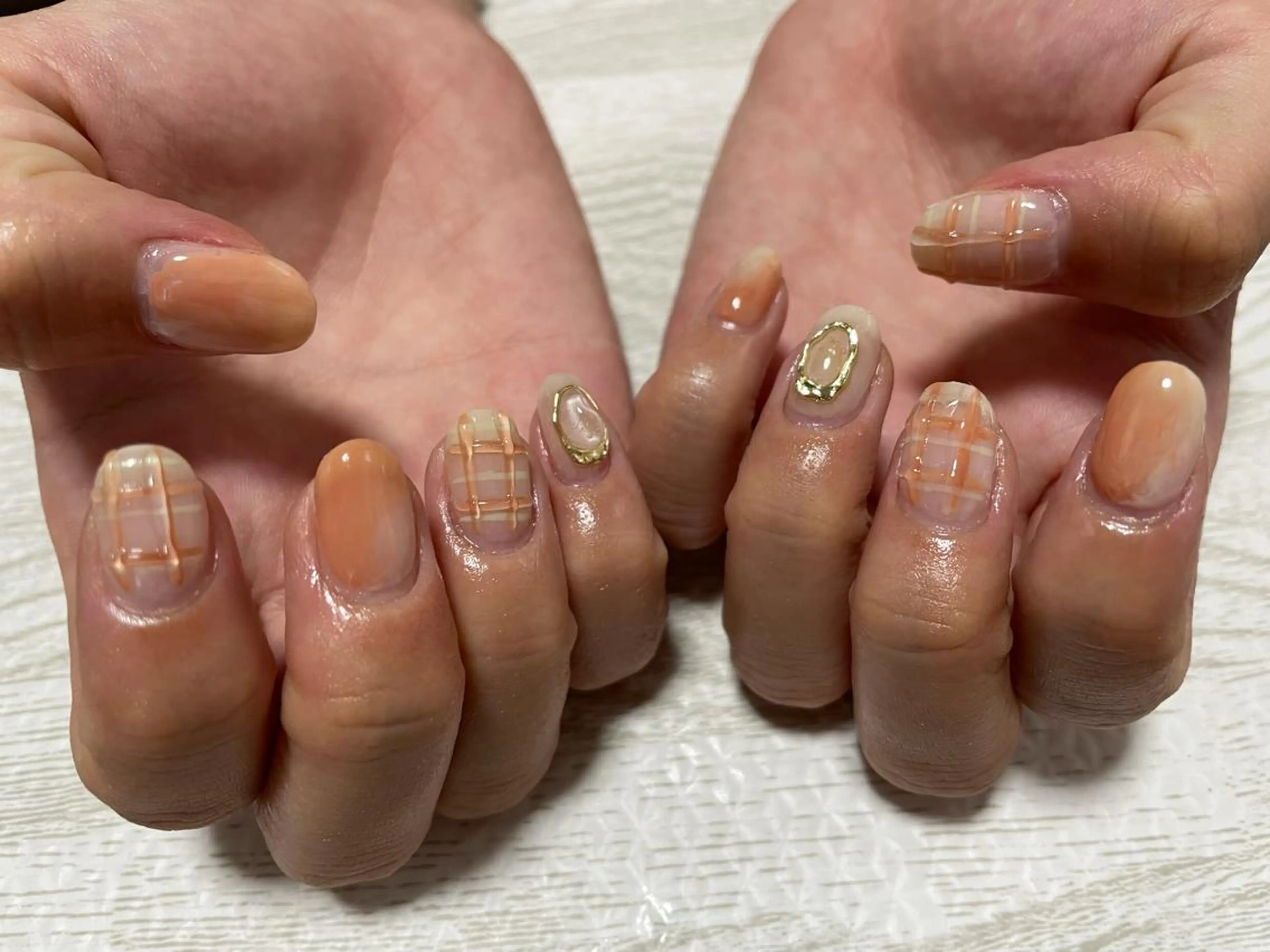 ネイル ぷっくりネイル ハンドネイル Ulu  Nail 🌱MOMOKAのネイルデザイン