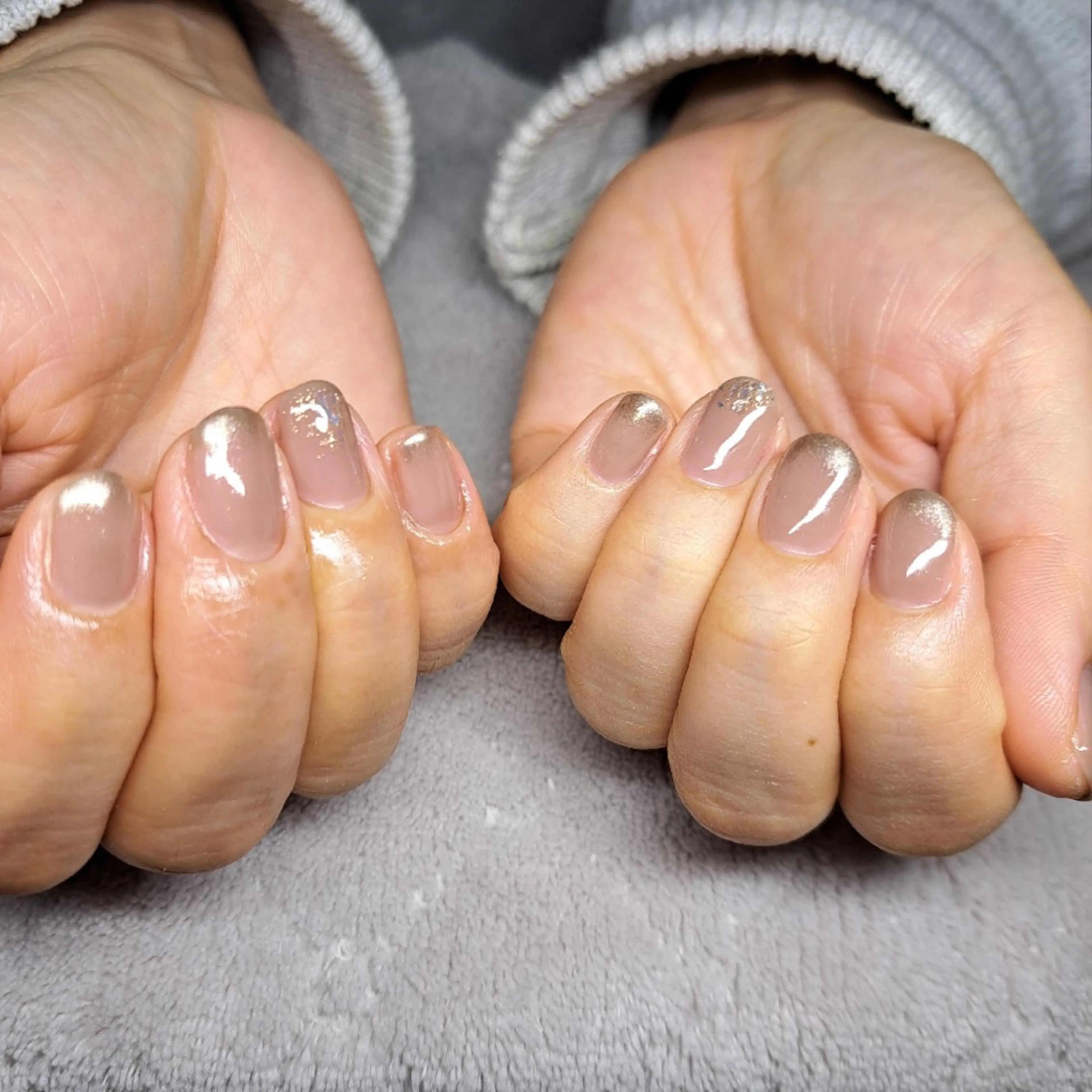 ネイル ミラーネイル オフィスネイル HAYASHI  Nのネイルデザイン