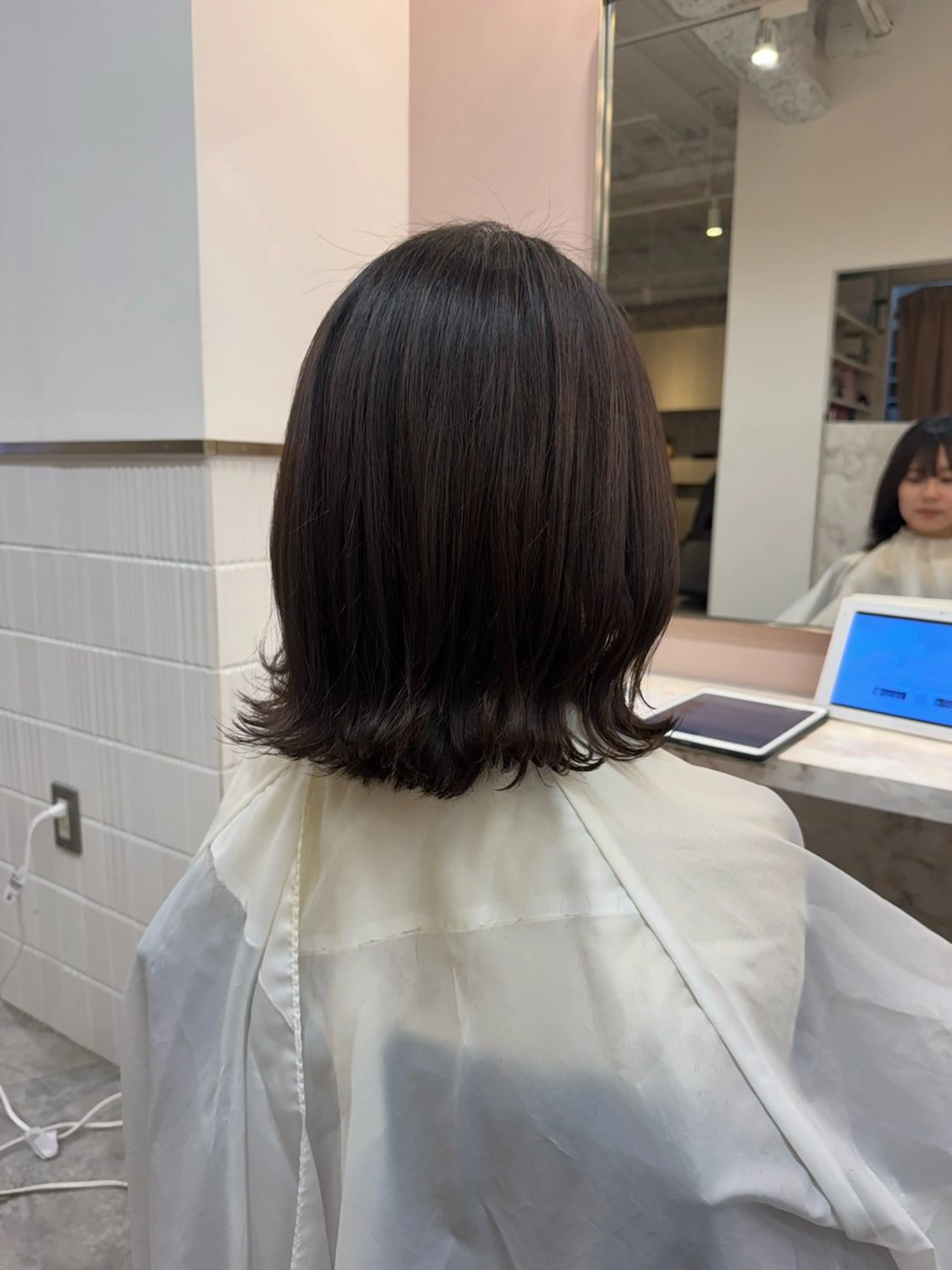 ミディアム ガレリアエレガンテ　サカエテン所属・田中俊　縮毛矯正 髪質改善のヘアスタイル