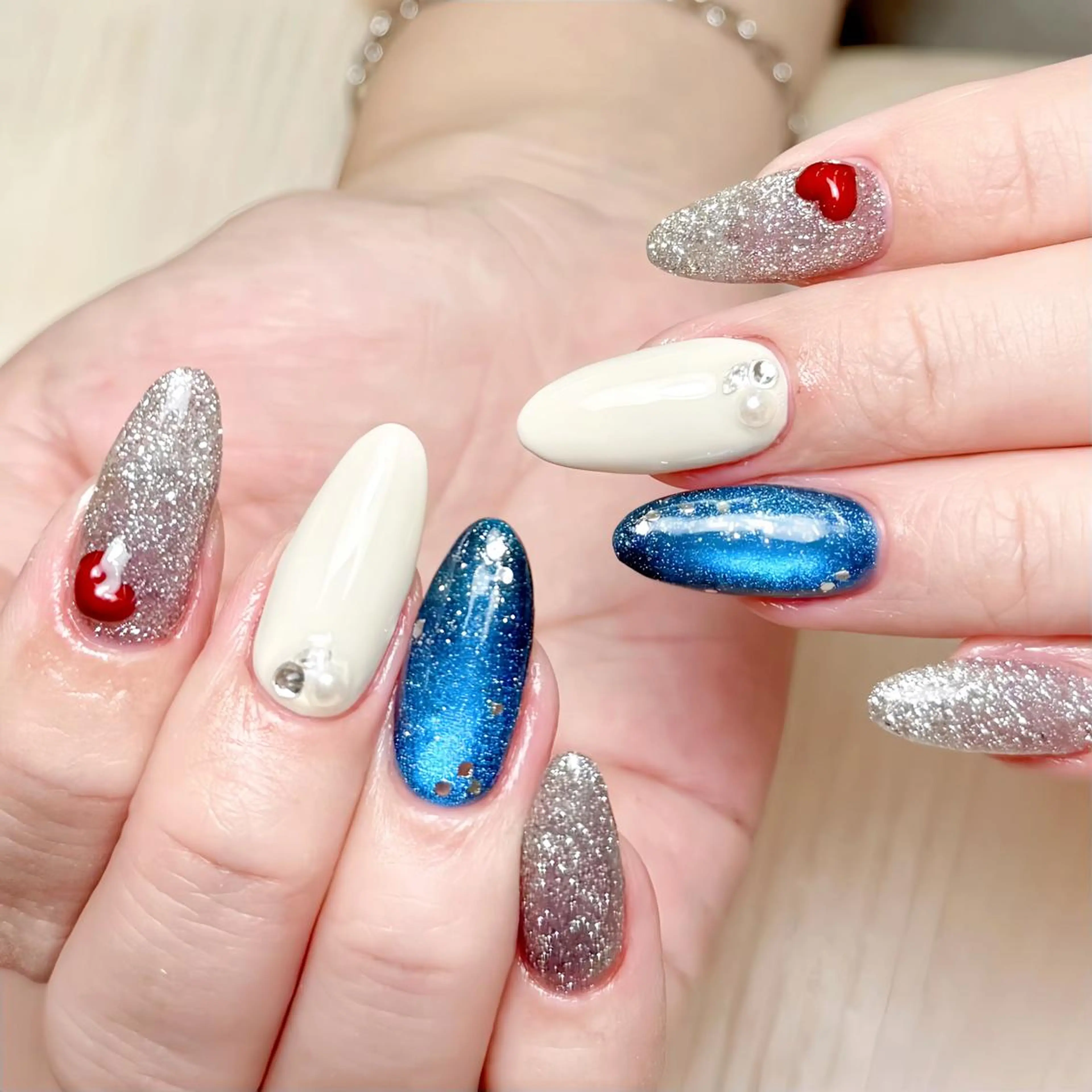 ネイル 晴香 ✨のネイルデザイン