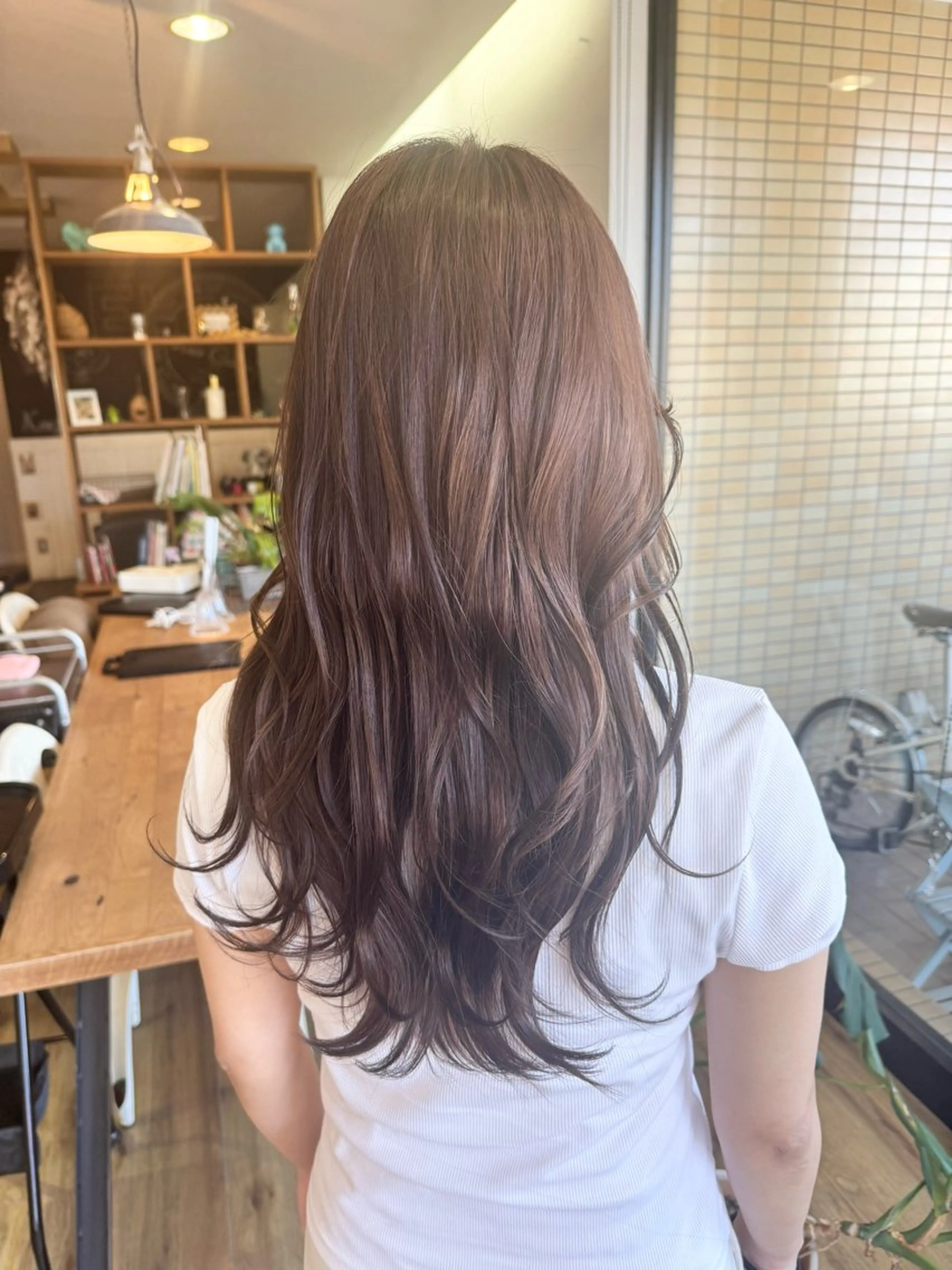 ロング カラー ブラウンカラー ピンクカラー ピンクブラウン ヘアカラー トリートメント ツキダテ ユイのヘアスタイル