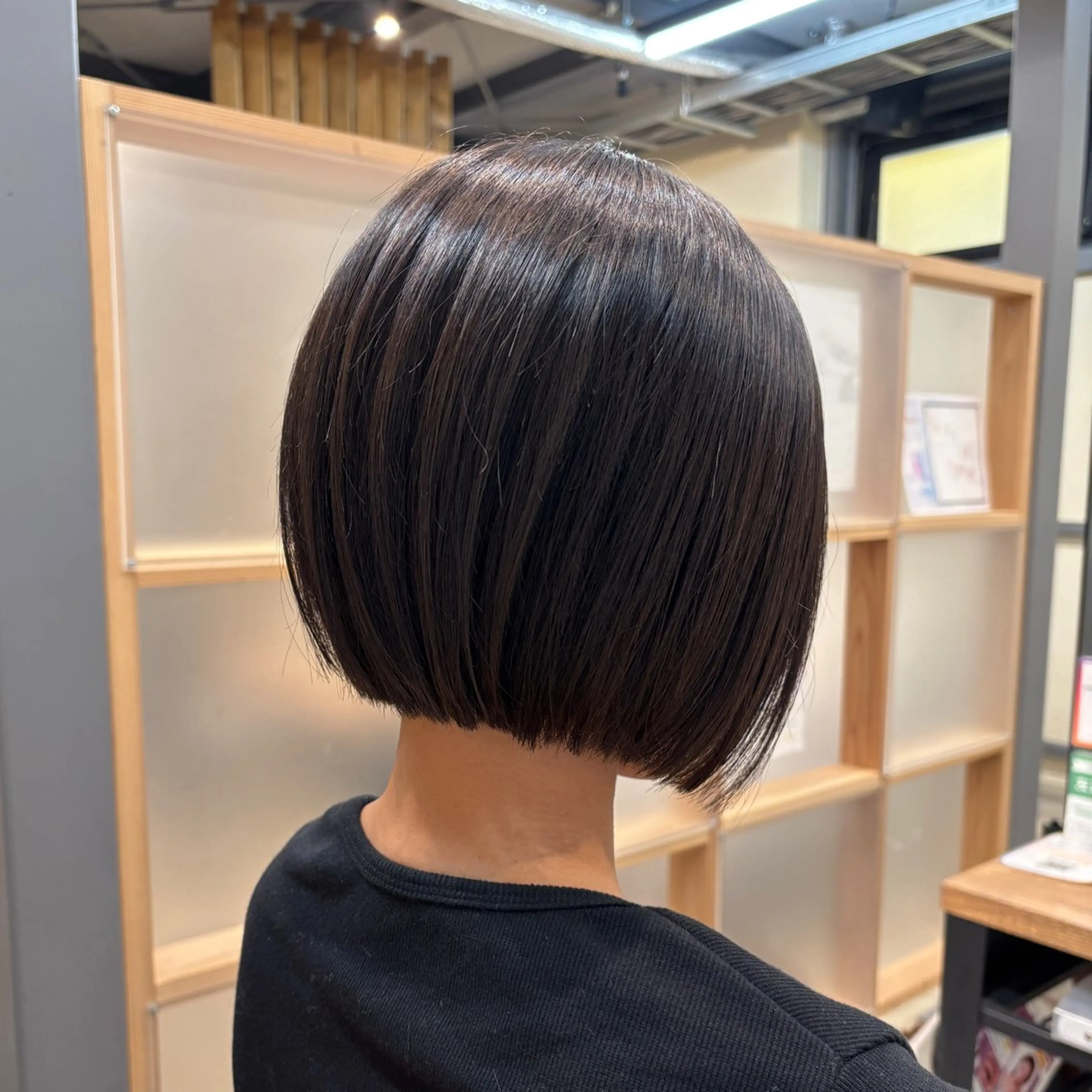 ショート ボブ 髪質改善 カット 縮毛矯正 トリートメント ユウリ YURIのヘアスタイル