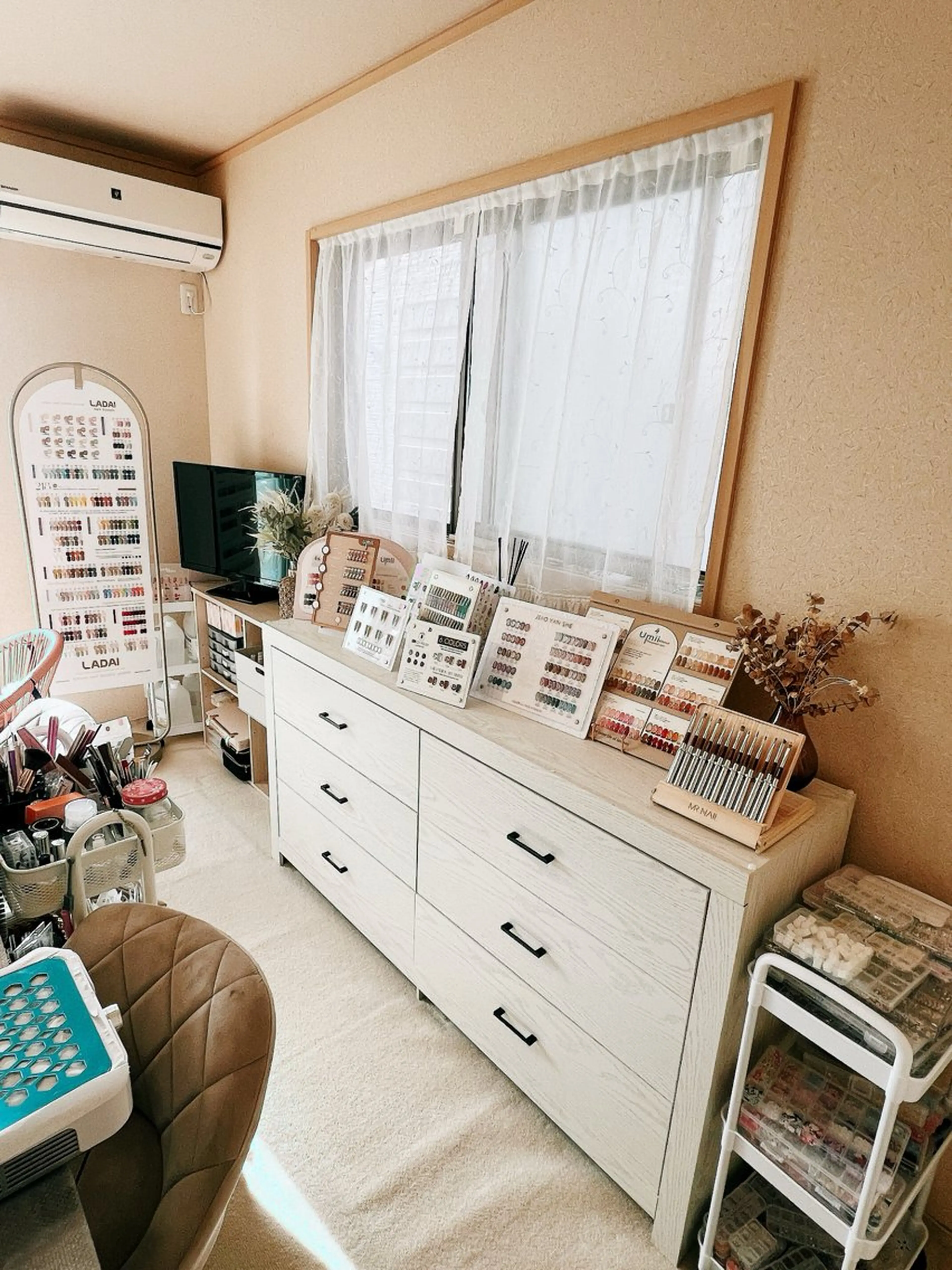 ネイル アートネイル オーロラネイル チークネイル 長さ出し フットネイル Noiranail_ studio川越西口のネイルデザイン