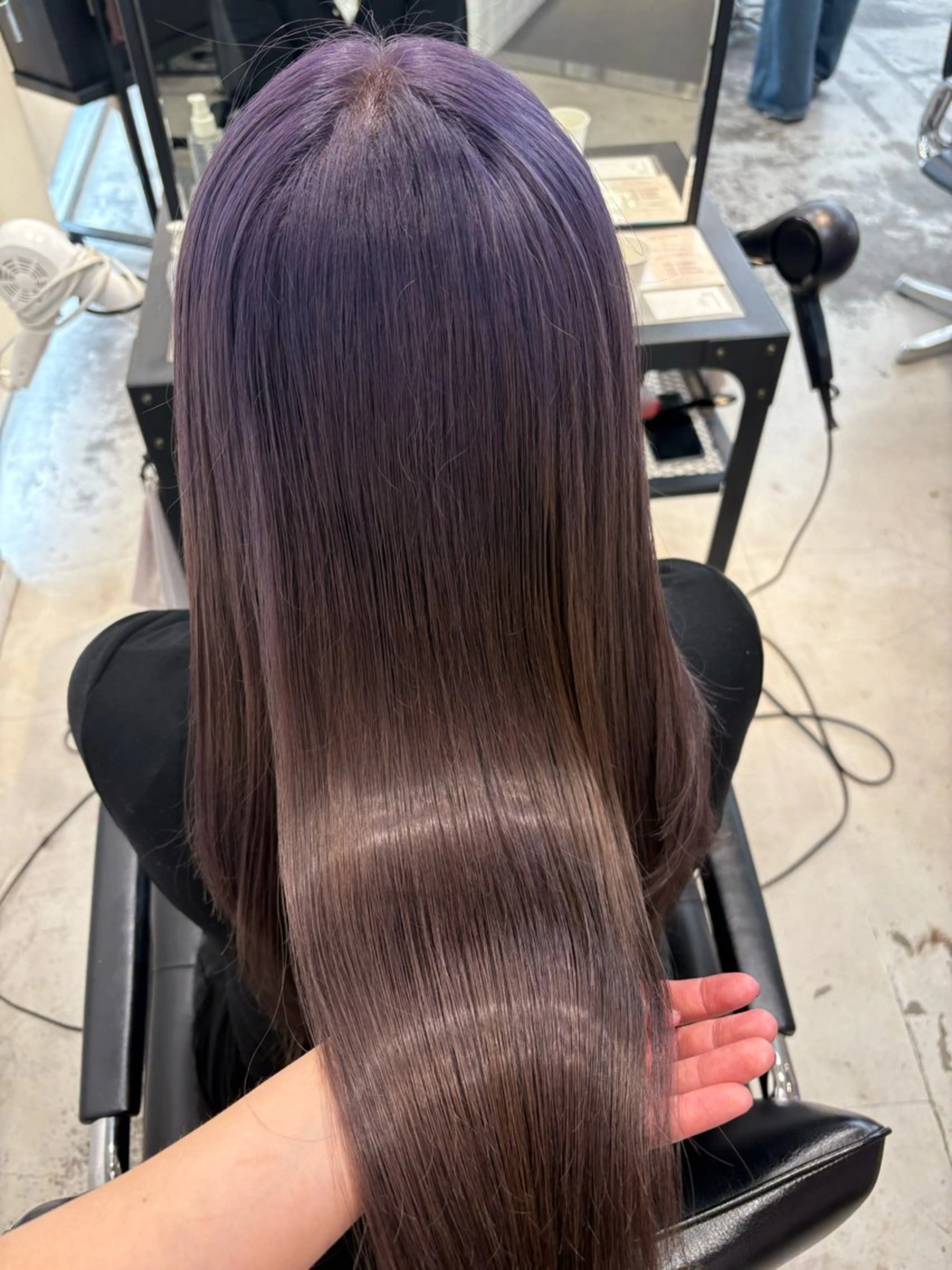 ロング カラー ヘアカラー トリートメント ハイトーン×デザイン 🪽🫧HIKARIのヘアスタイル