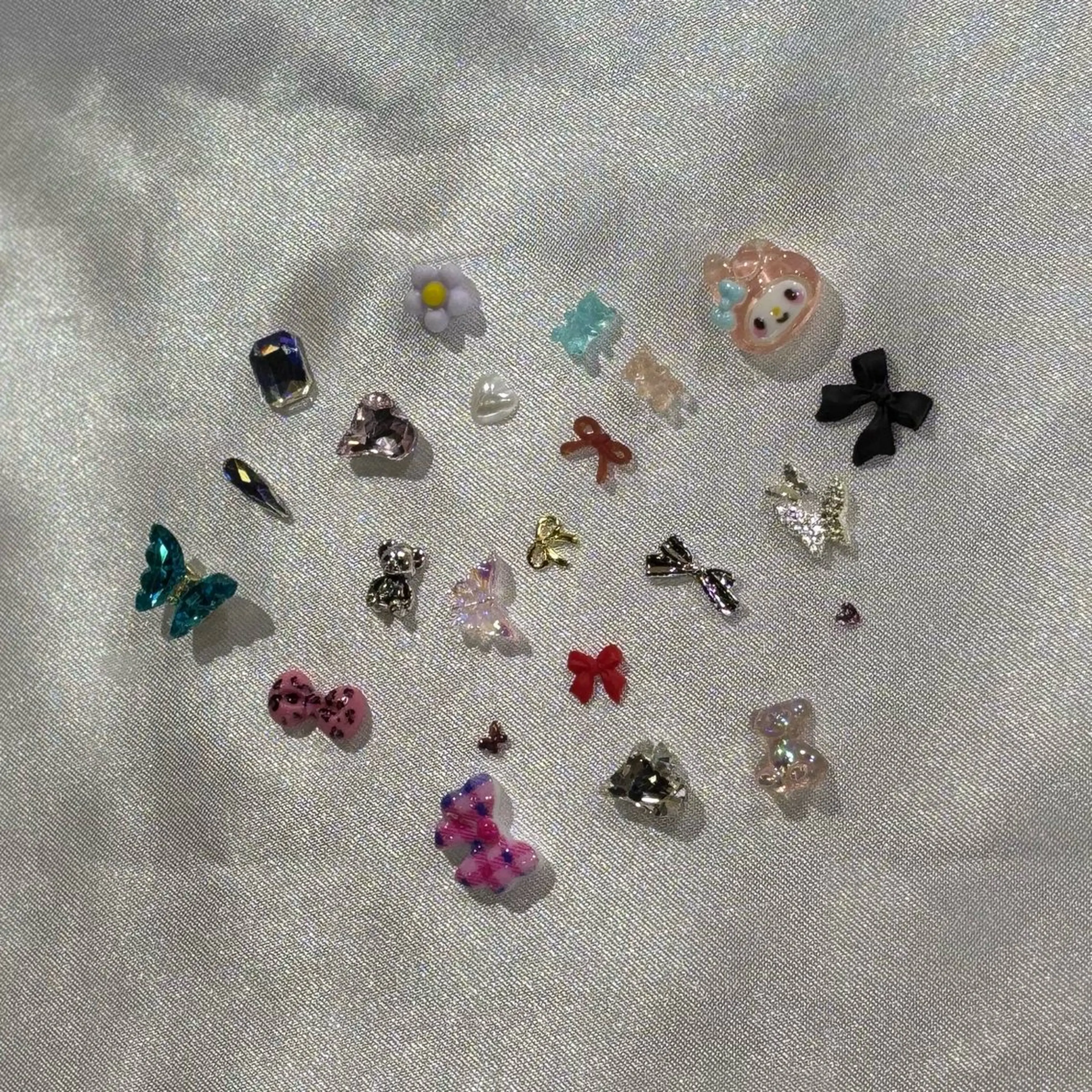 ネイル リボン パーフェクトウィンク ちぢいわみのりのマツエク・マツパデザイン