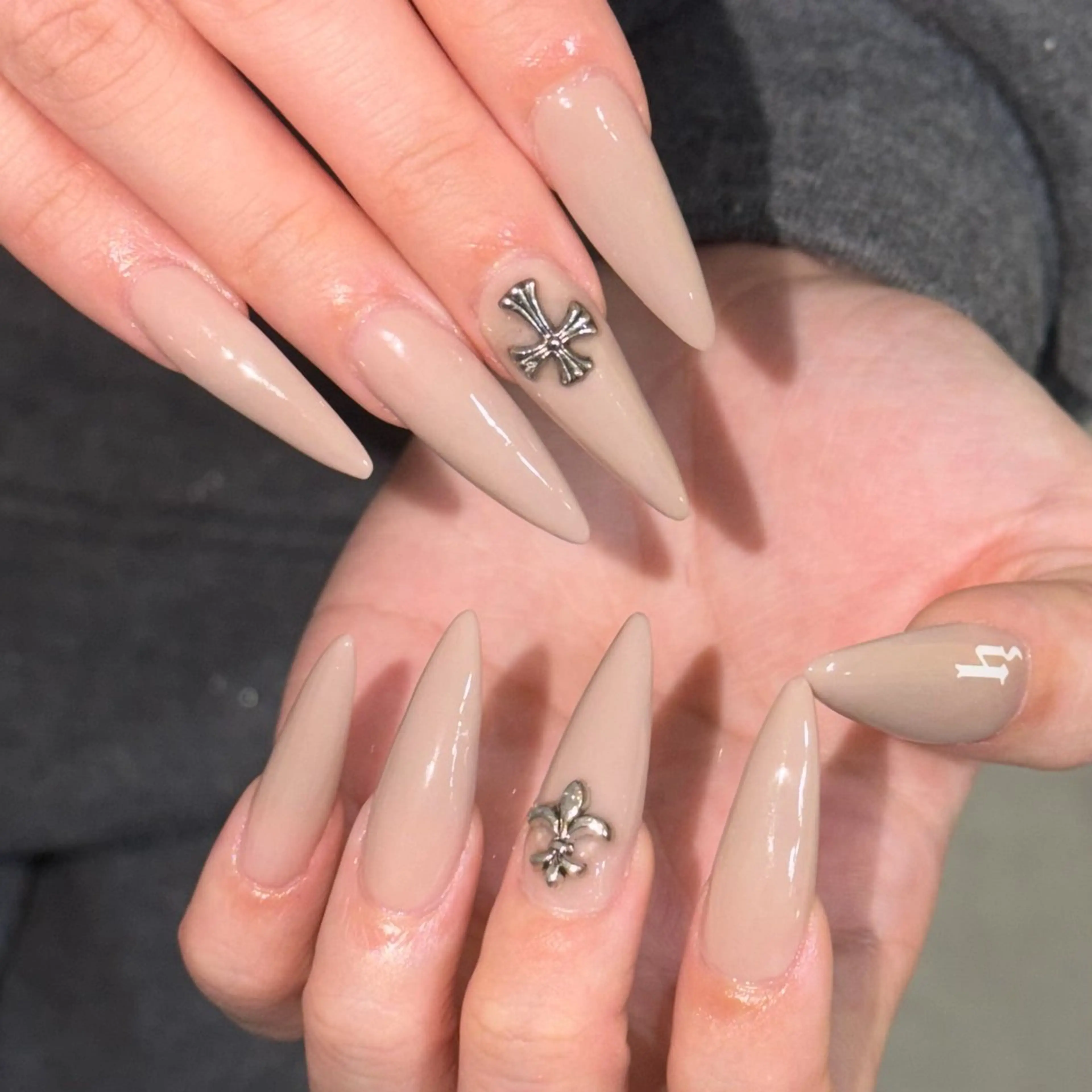 ネイル ハンドネイル elfia nailstudio所属・tamaki araiのネイルデザイン