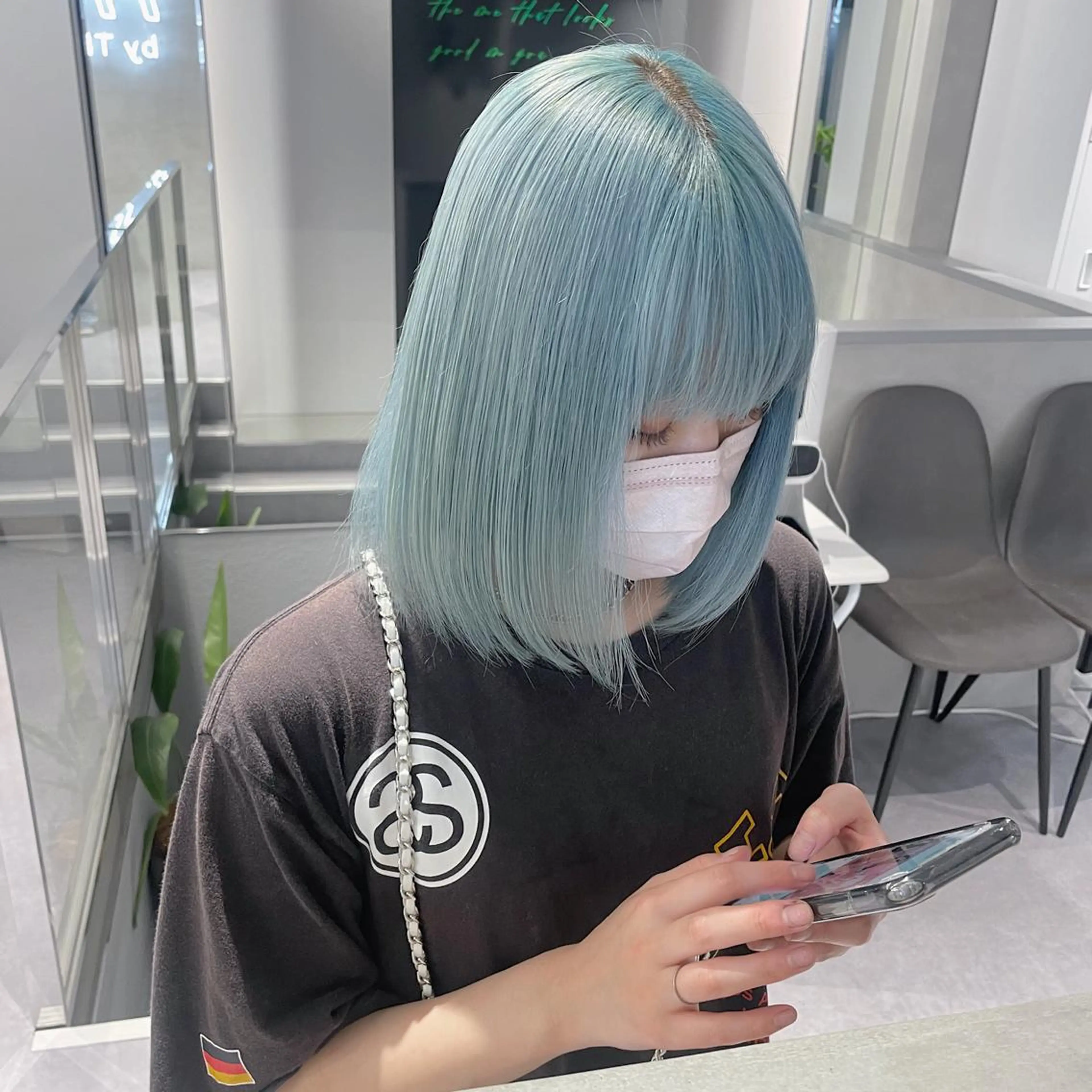 ショート カラー アッシュ バレイヤージュ ベージュカラー 黒髪 ブリーチ ikuma/ ミルクティーのヘアスタイル