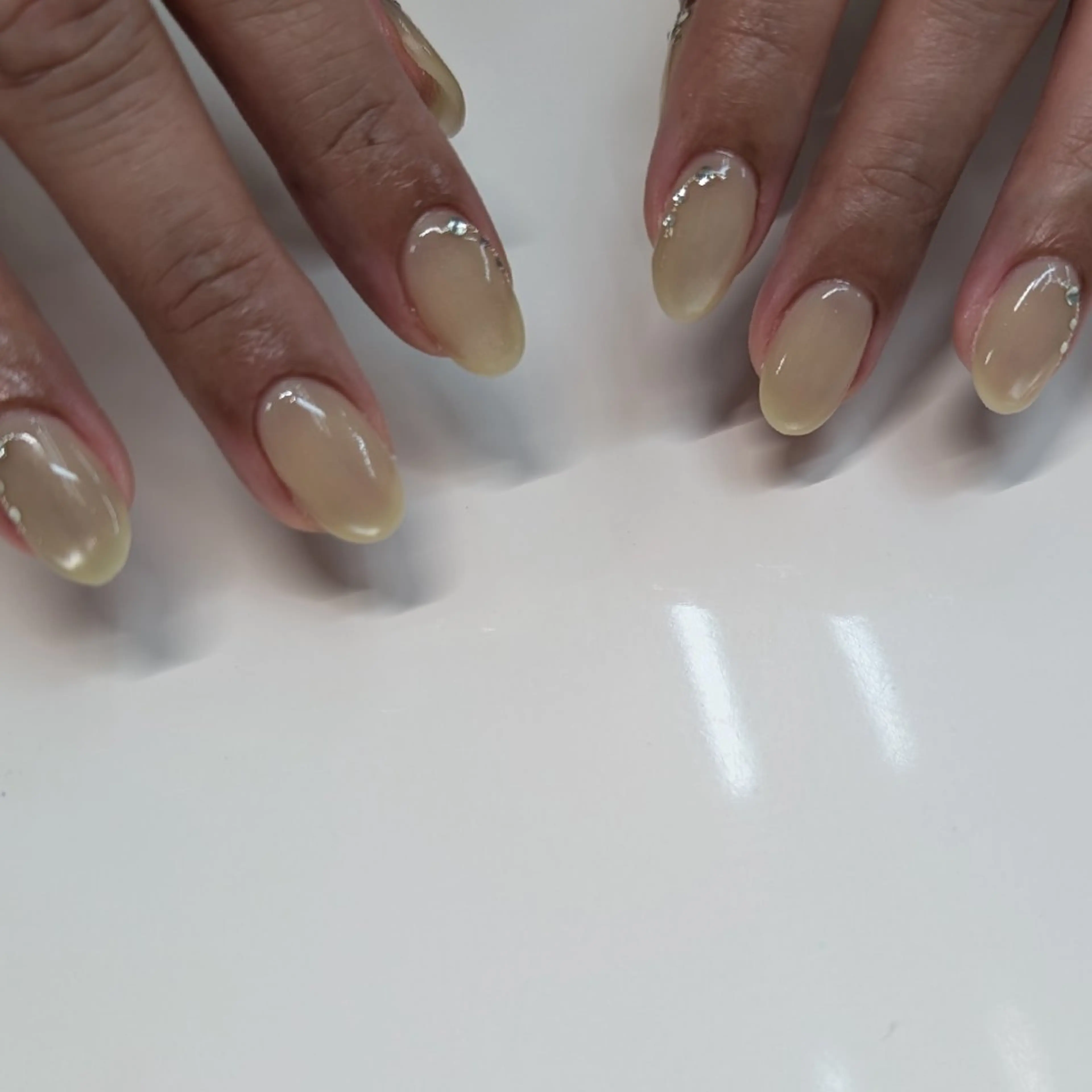 ネイル 氷ネイル・うるうるネイル マグネットネイル ハンドネイル ネイルサロン Amie　〜アミ〜所属・ᑎᗩIᒪ｜ᗰIᗰI｜ _५✍️Satou.のネイルデザイン