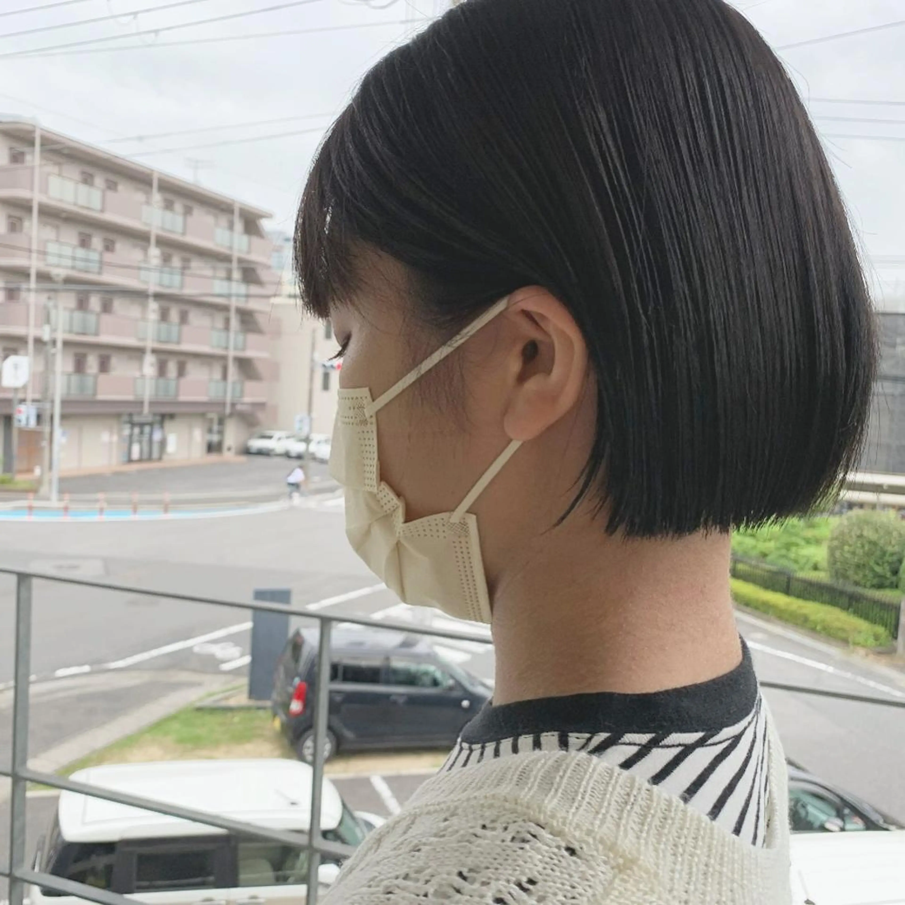 ショート ボブ カット 岩井 愛生のヘアスタイル