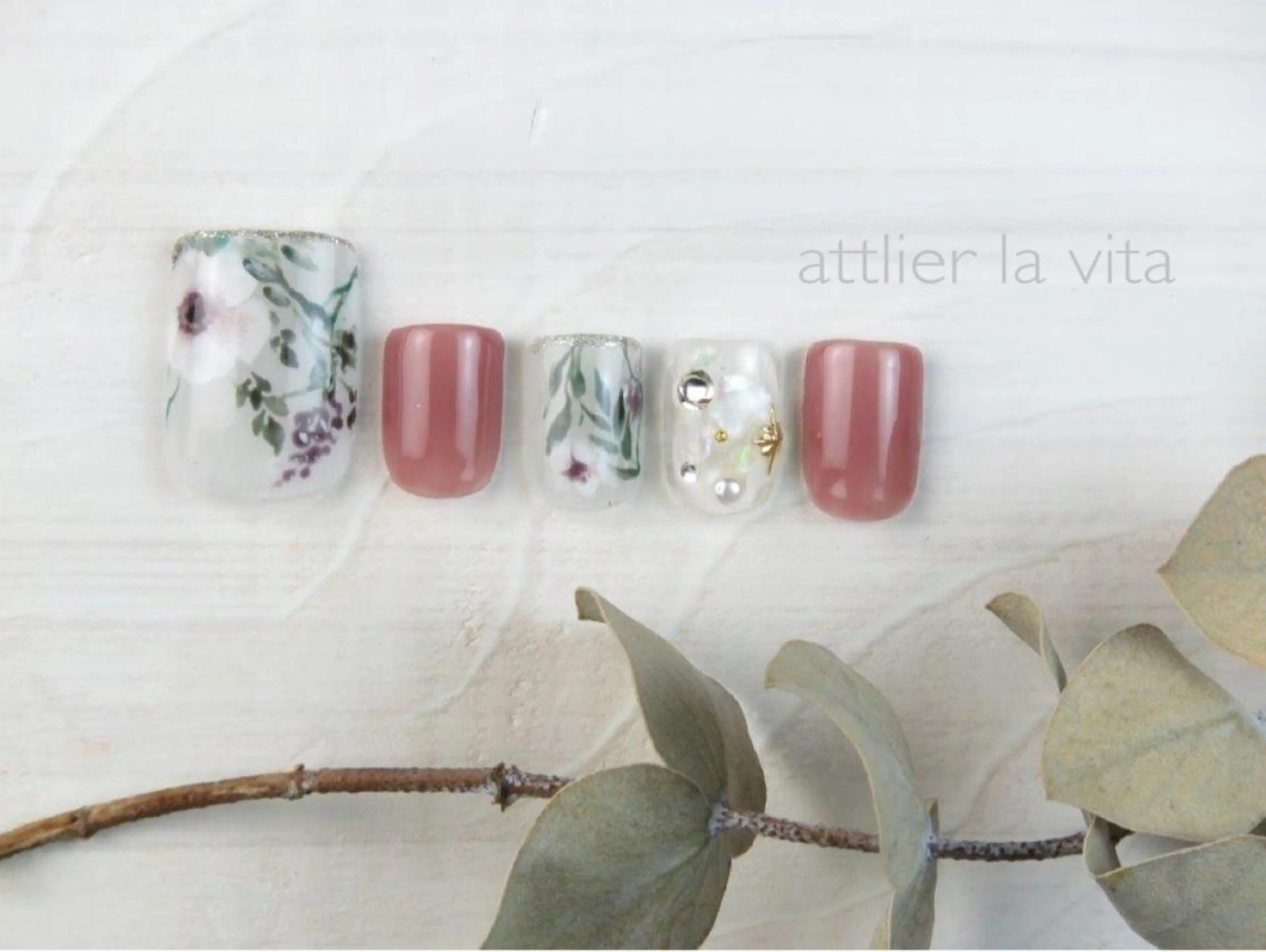 ネイル フットネイル atelier la vita所属・lavita. mimuraのネイルデザイン