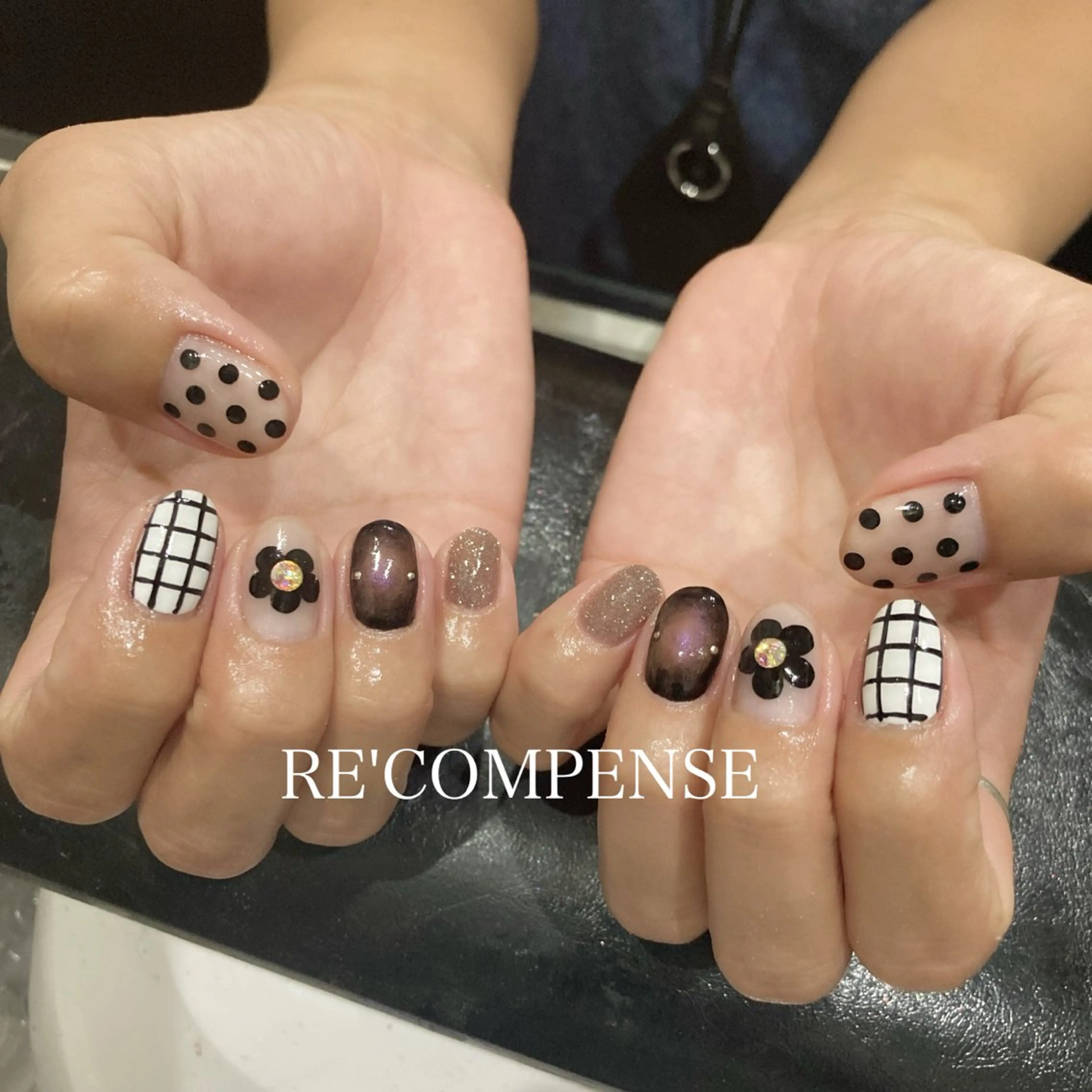 ネイル RE'COMPENSE所属・れこん ぱんすのネイルデザイン