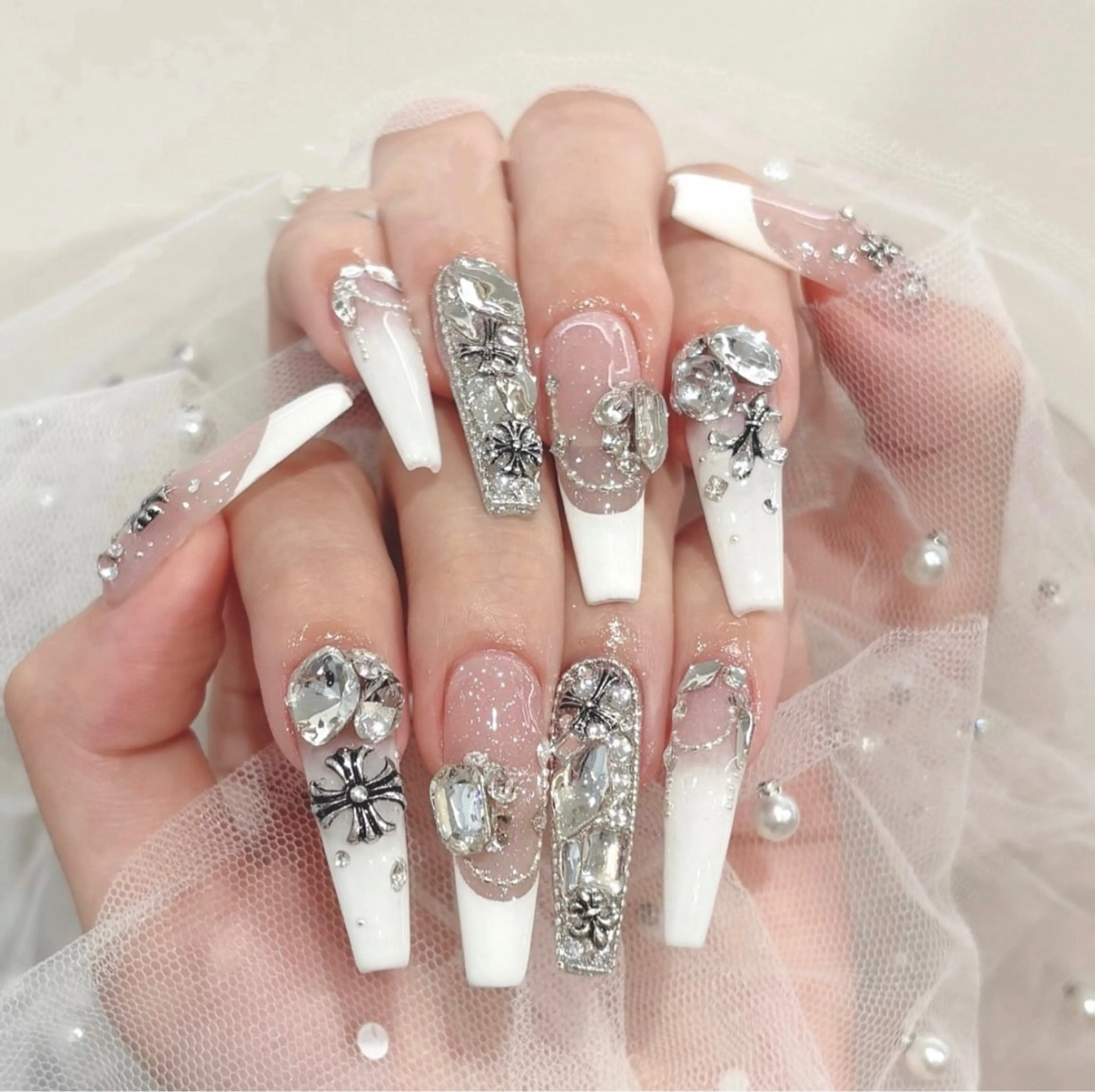 ネイル ハンドネイル ドリスネイルサロン所属・Doris Nail Salonのネイルデザイン