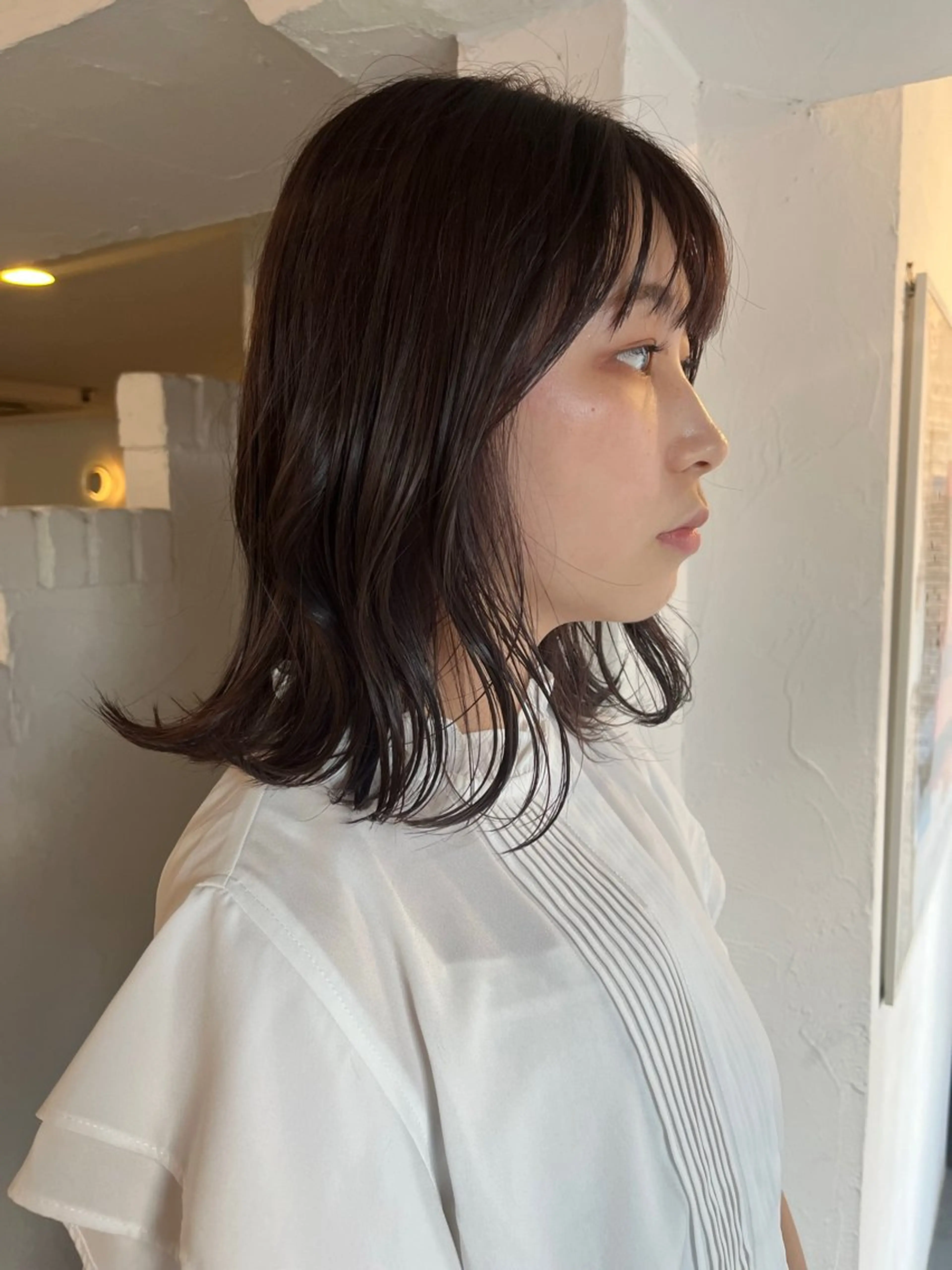 ミディアム カラー ヘアアレンジ ミディアムレイヤー アッシュ アッシュブラウン アッシュグレー アッシュグレージュ SALOWIN恵比寿所属・ヘッドスパで脳を 整える✨chacoのヘアスタイル