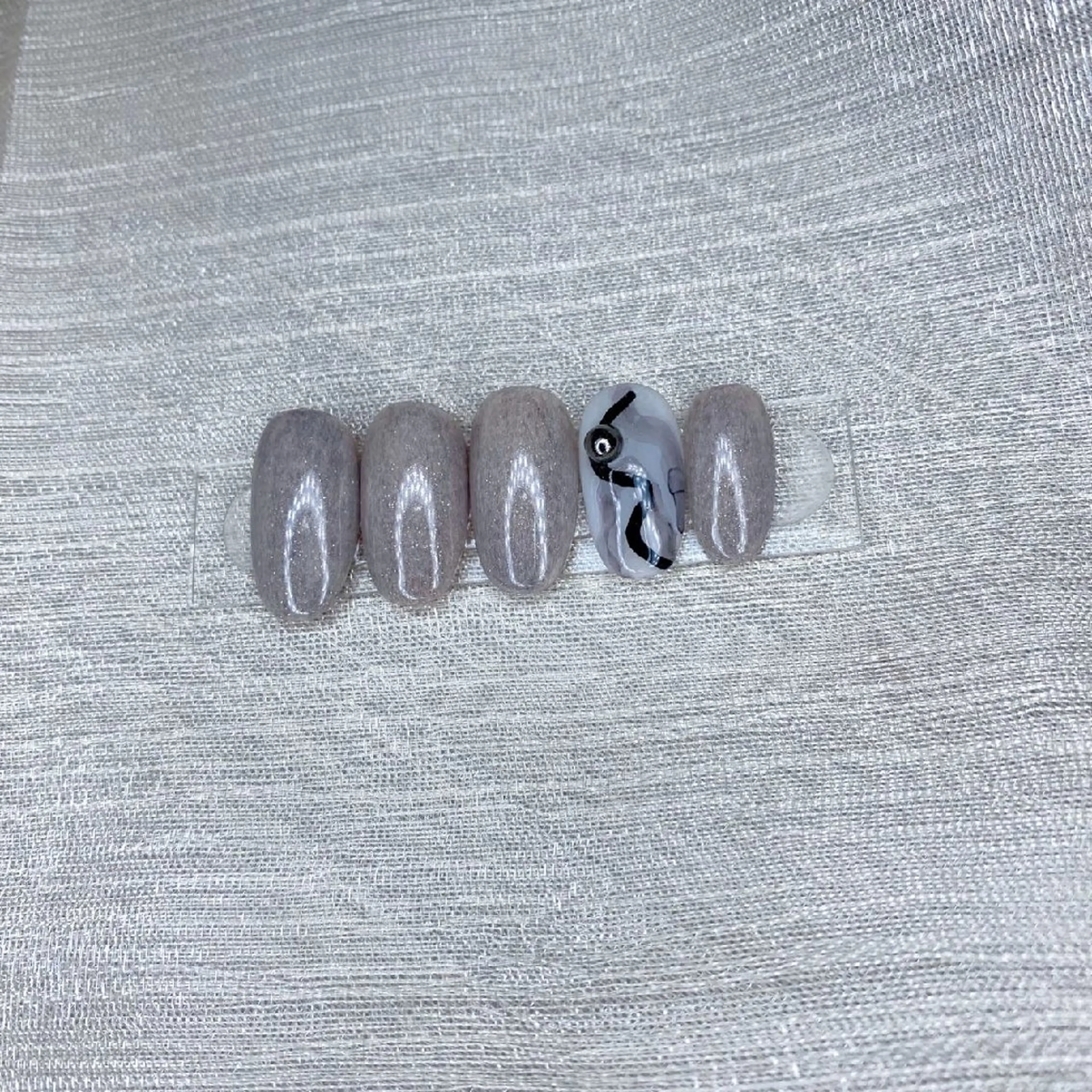 ハンドネイル 501 naillのネイルデザイン