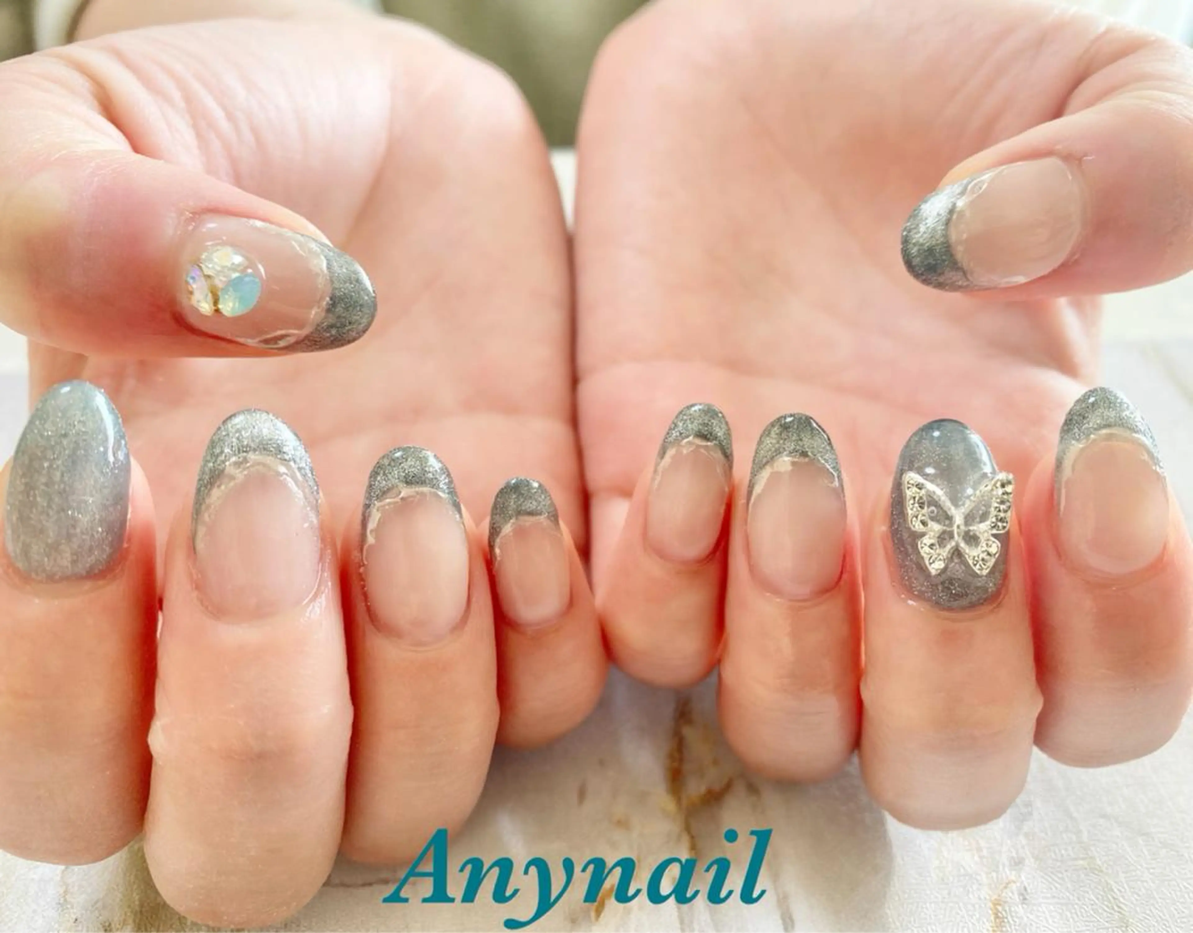 ネイル アートネイル ブルー フレンチネイル ジェルネイル キラキラネイル ハンドネイル 岩澤 恵子のネイルデザイン