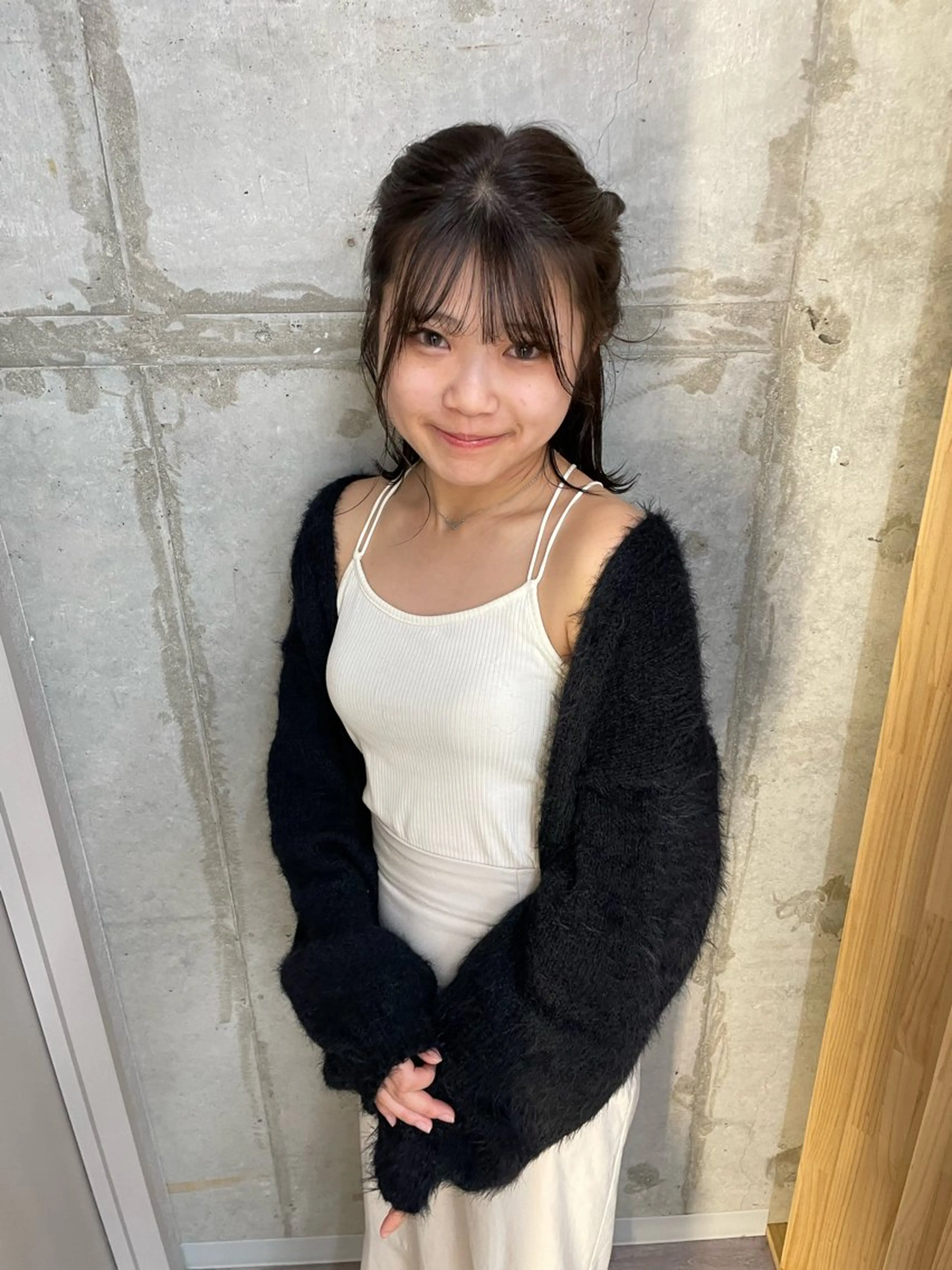 ミディアム カラー ヘアアレンジ ブリーチ 透明感カラー トリートメント ブリーチ/ベージュ 💕/momoaのヘアスタイル