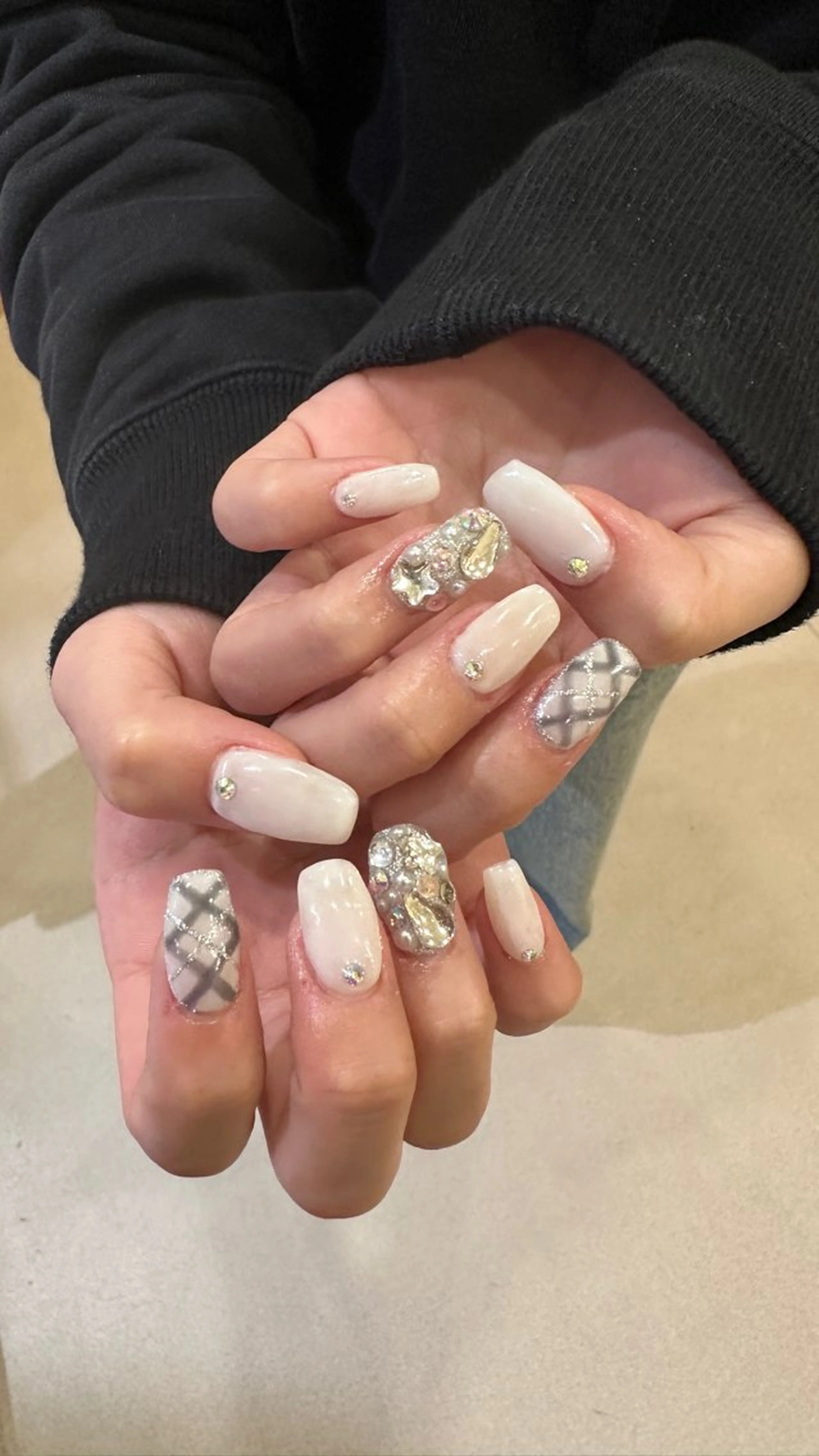 ネイル ハンドネイル 👽個性派ネイル🎀 komachiのヘアスタイル