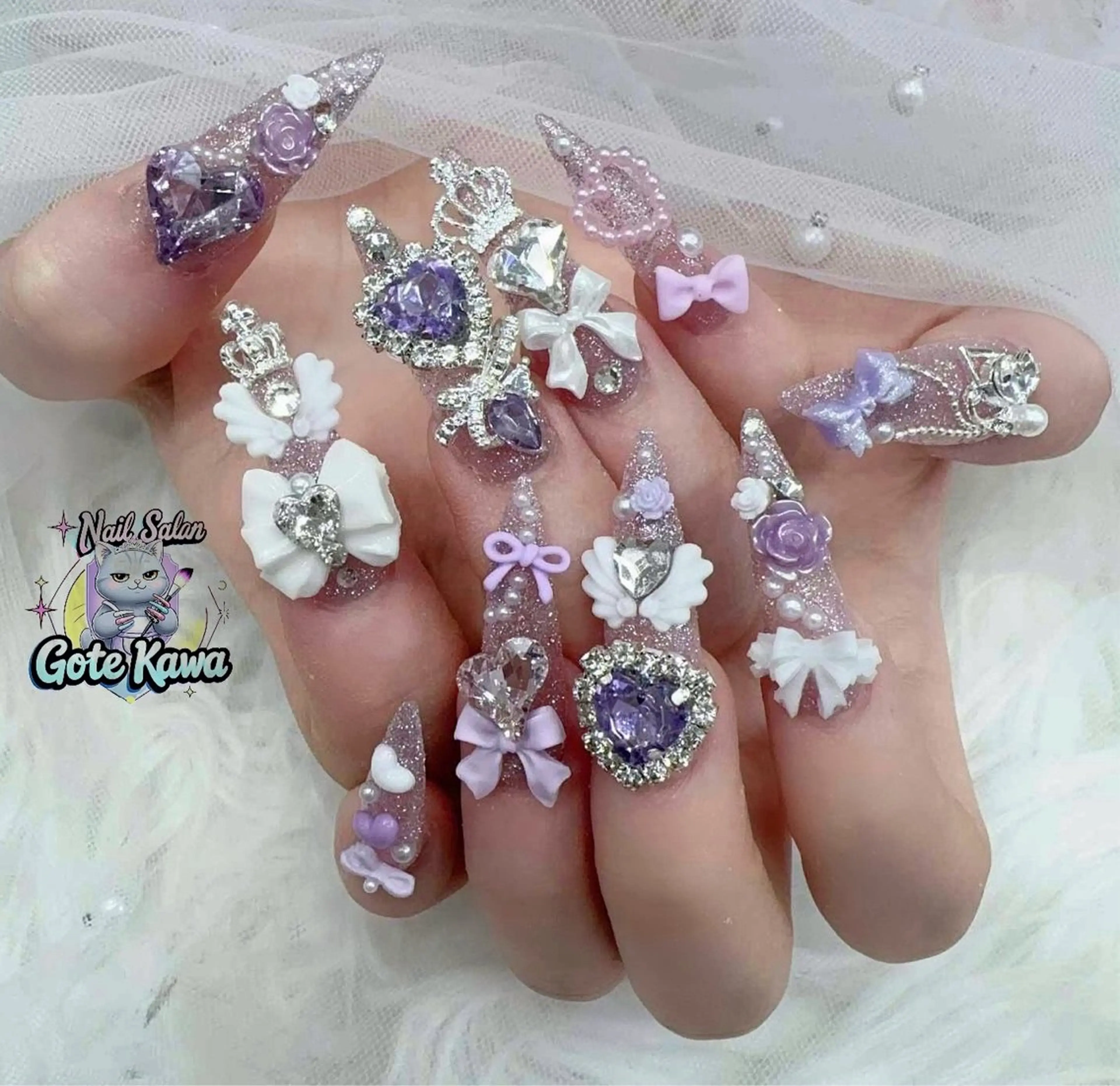 ネイル キラキラネイル 韓国ネイル スカルプネイル ハンドネイル ハンドケア GOTE KAWA Nail Salon(ゴテかわ)所属・Gote Kawa nail salonのネイルデザイン