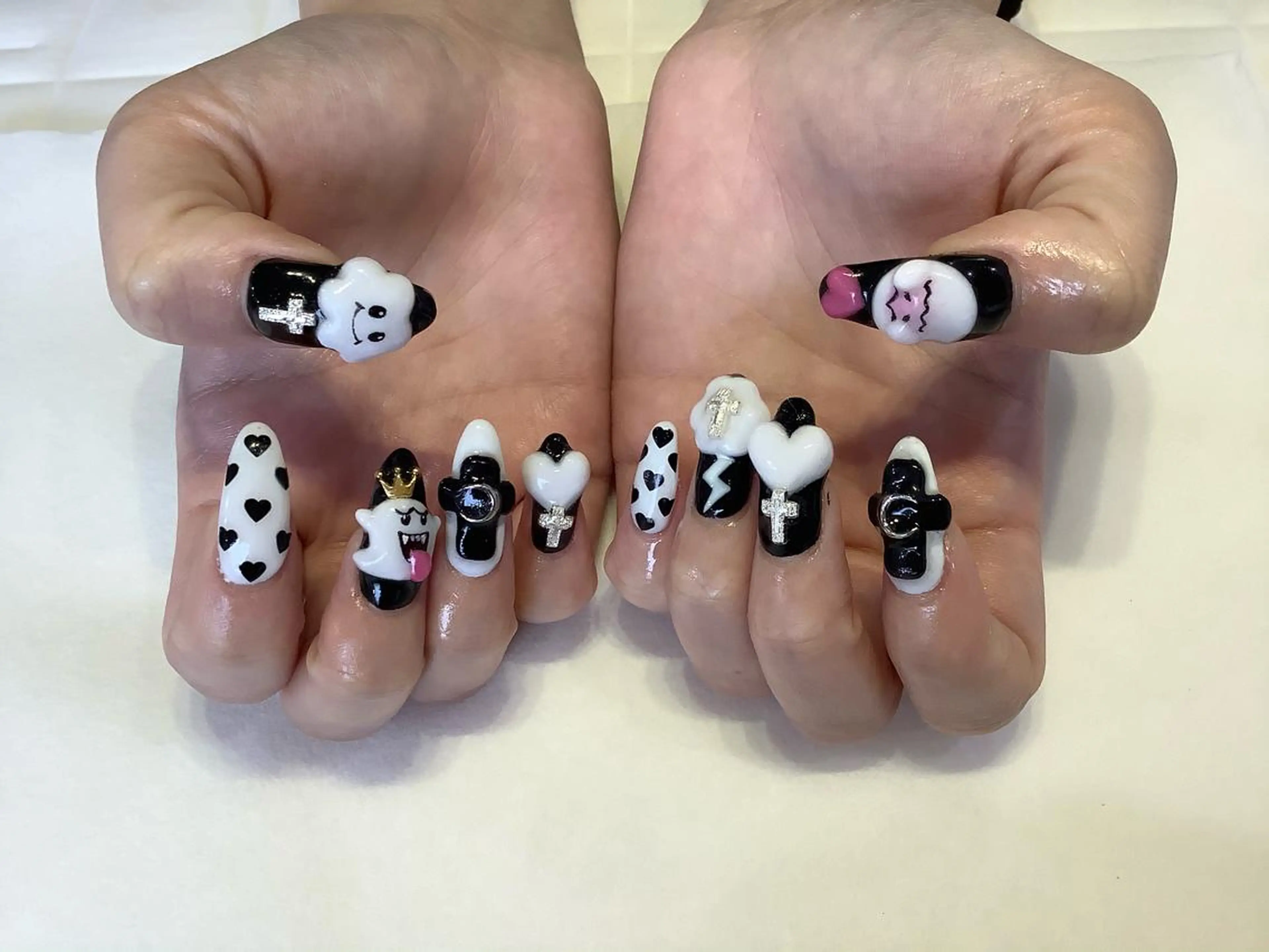 ネイル ハンドネイル 💎🐰 saki. m 🐰💎のネイルデザイン