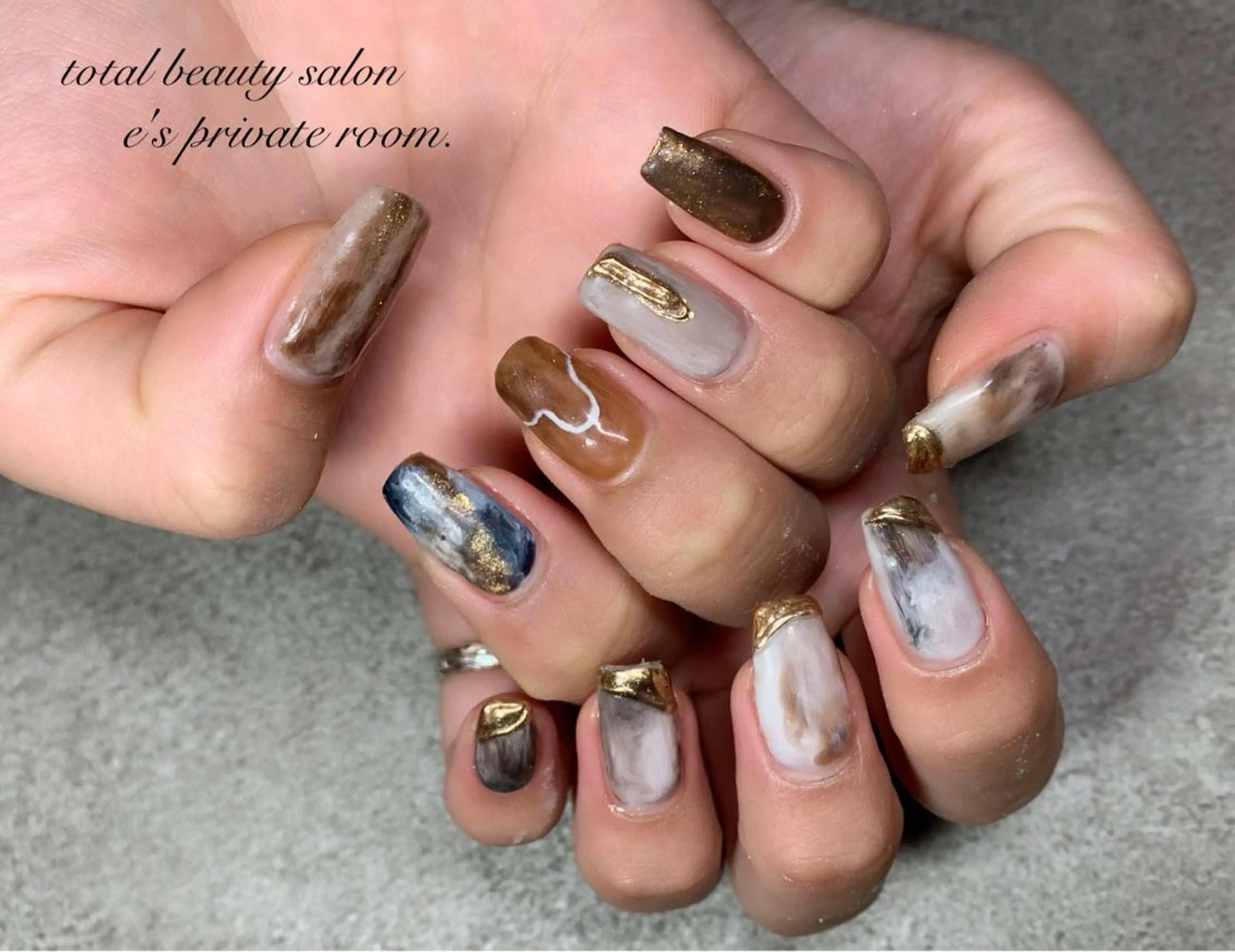 ネイル LAVISH nail salonのネイルデザイン