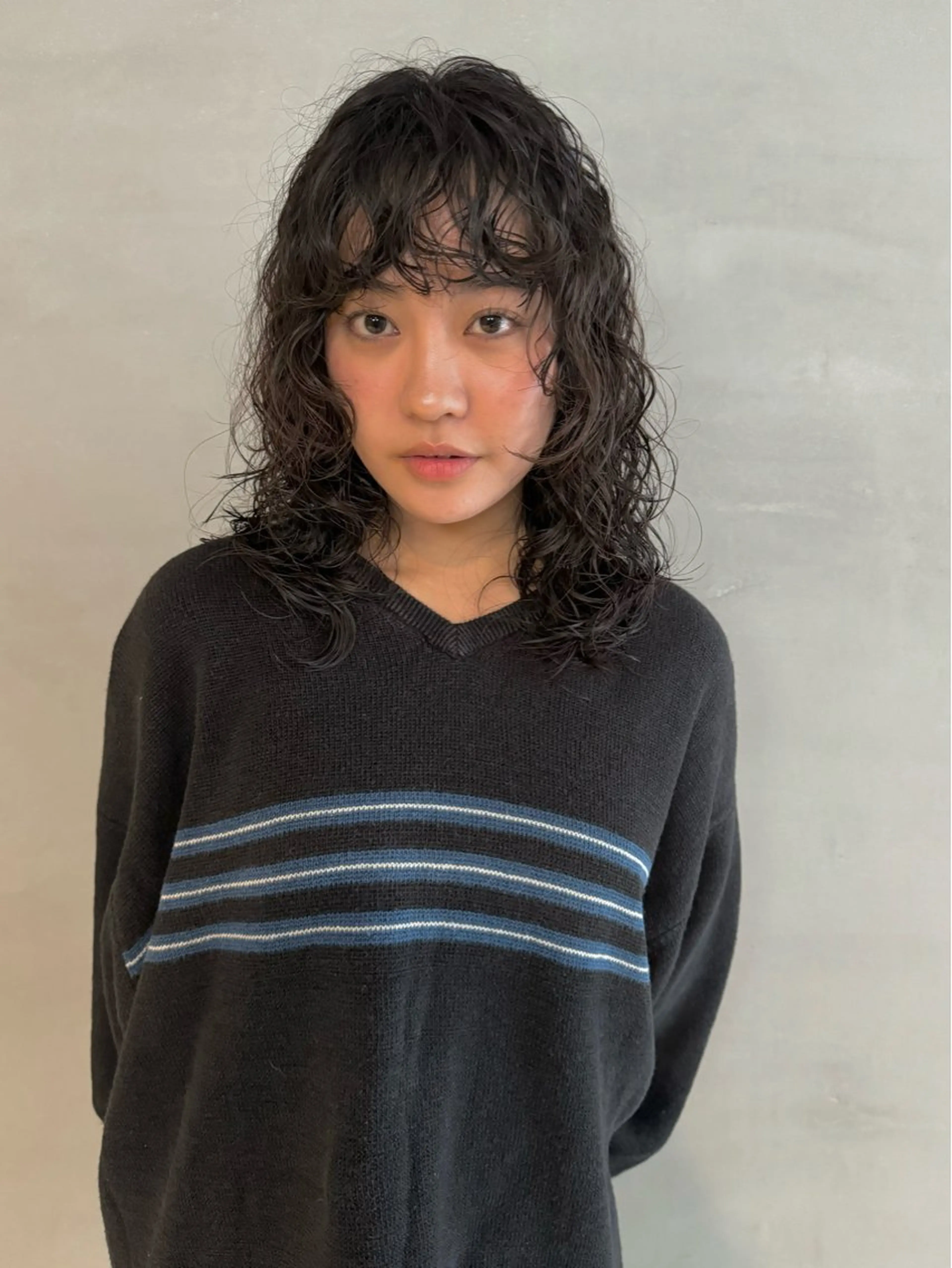 ミディアム カラー パーマ ミディアムパーマ カット パーマ トリートメント 🧼柴田 健太郎🧼のヘアスタイル