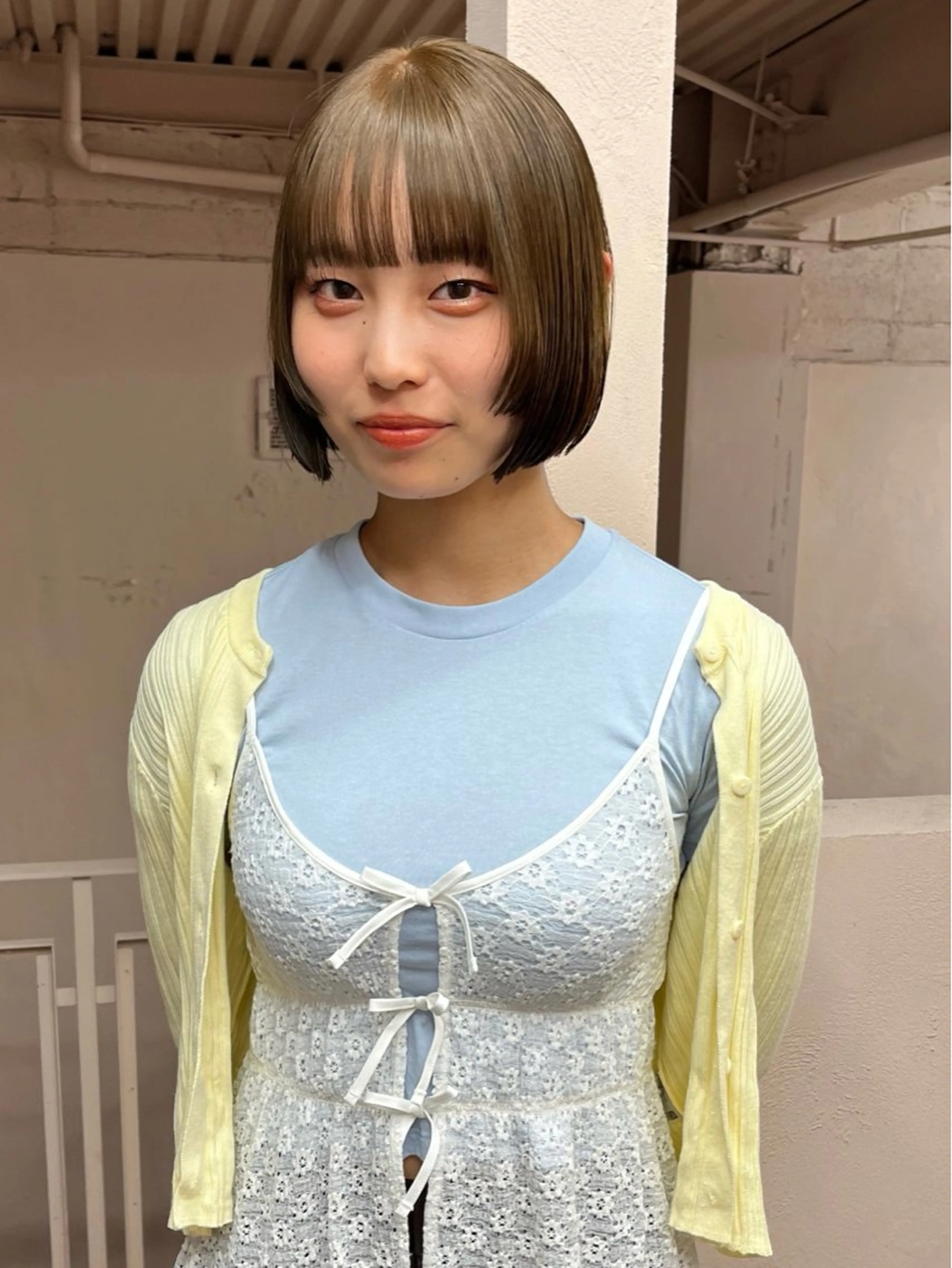ショート カラー ベージュカラー ブリーチ ダブルカラー ブリーチなしカラー ボブ カット ヘアカラー トリートメント iru所属・レイヤーカット/ ハイトーン/mikiのヘアスタイル