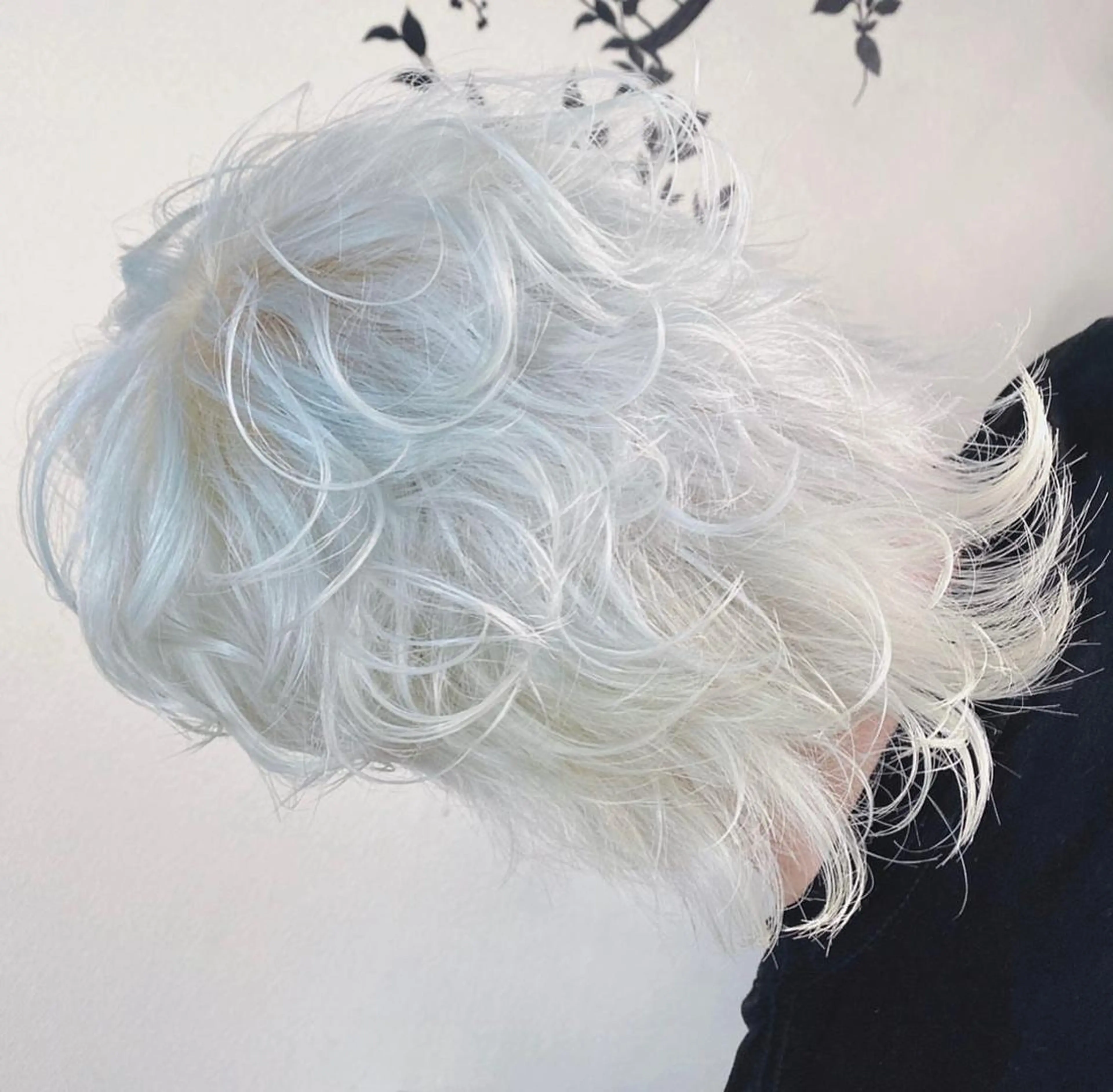 Wブリーチ＋カラー＋カット（シャンプー、ブロー、セット込み）の写真