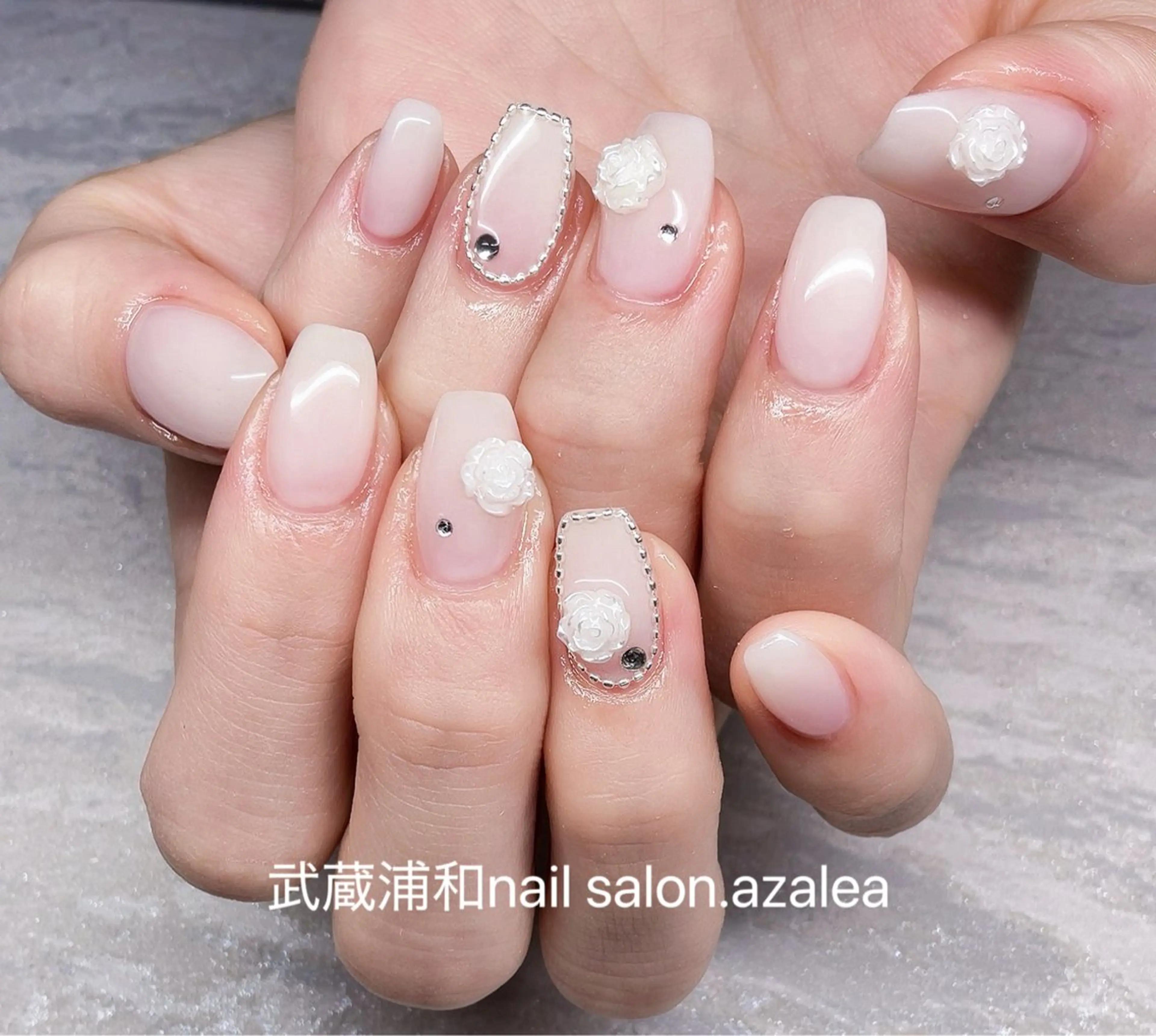 ネイル ハンドネイル R inのネイルデザイン