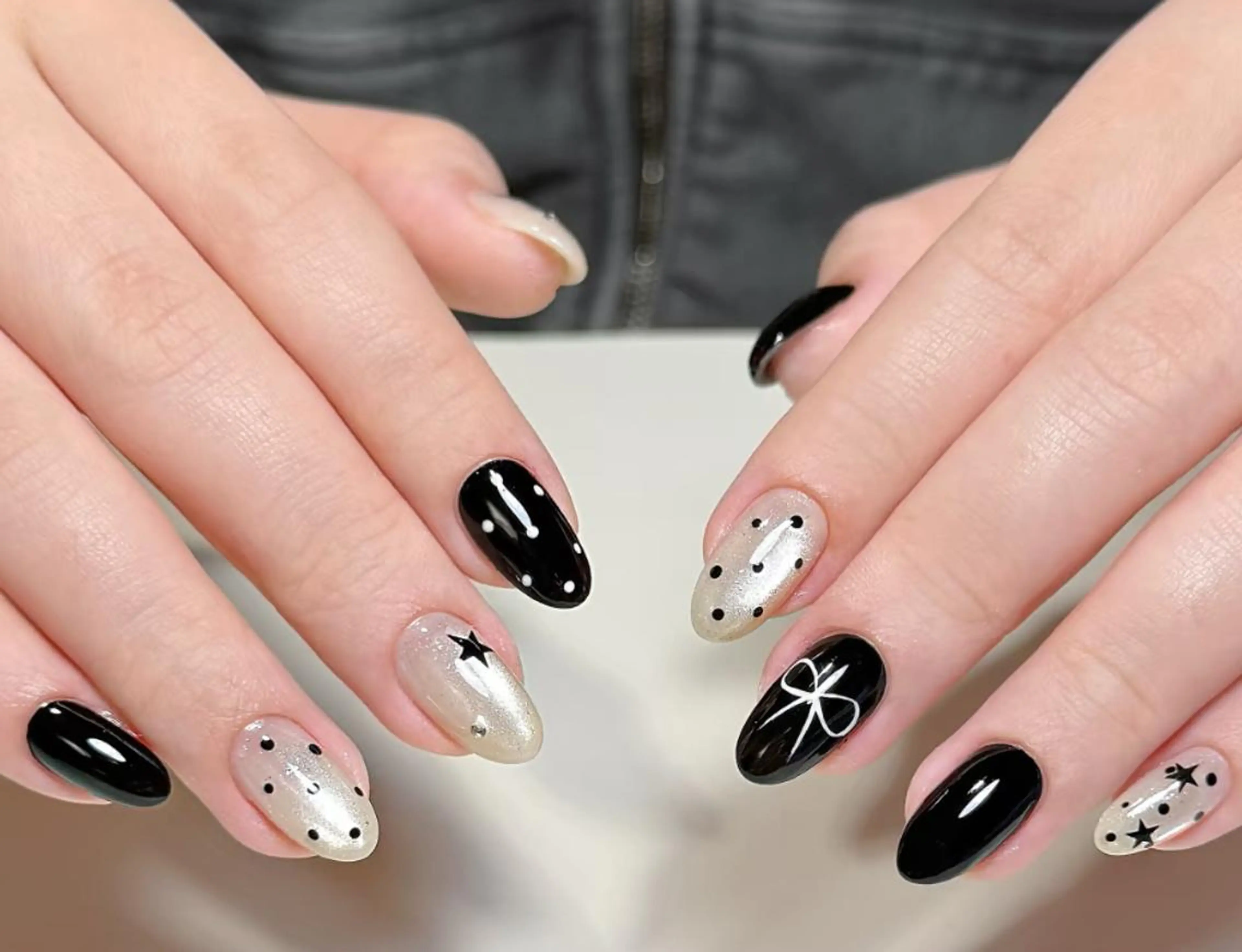 ネイル ハンドネイル 🎀 Ayaka_nailのネイルデザイン