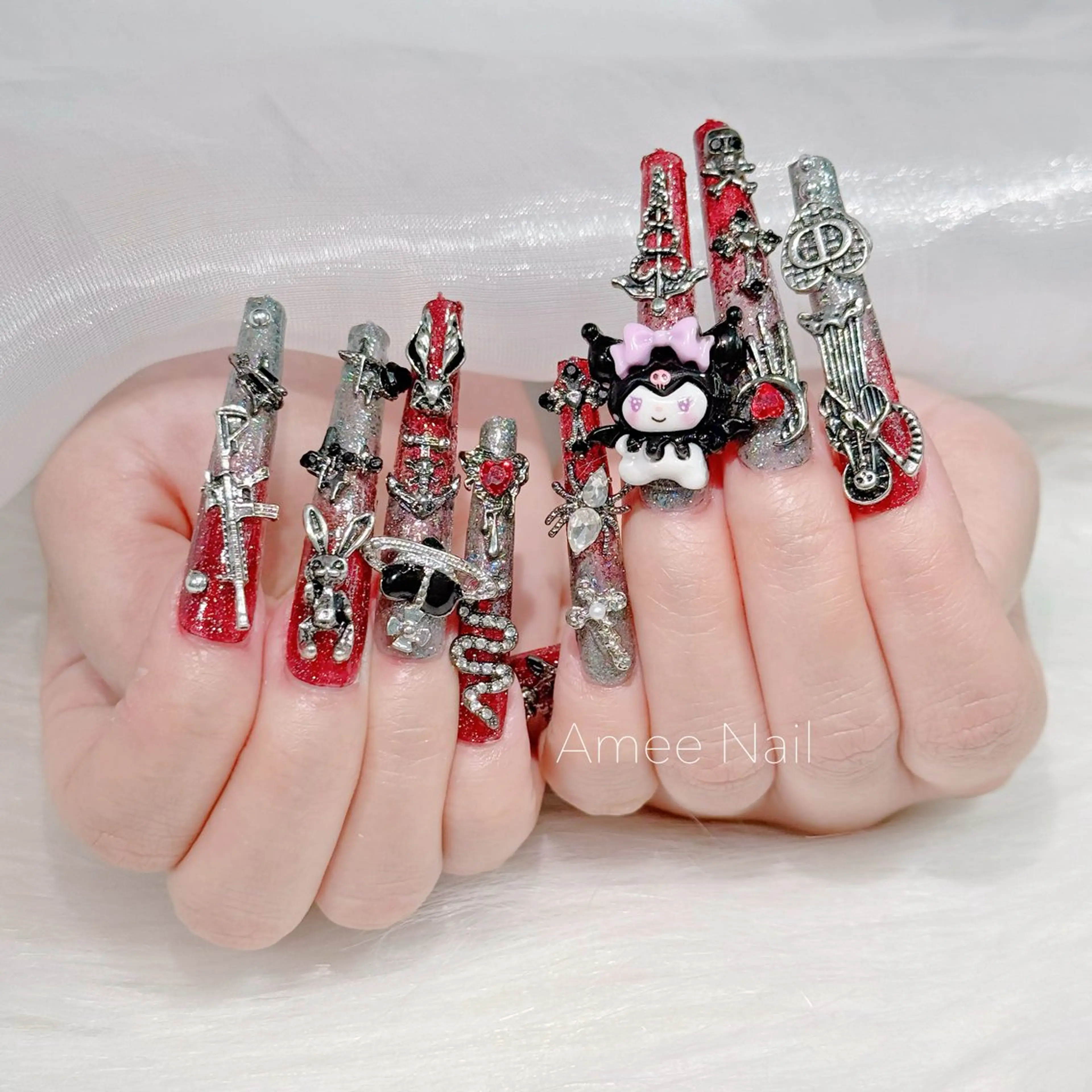 ネイル 成人式 ロングネイル マグネットネイル 大理石ネイル(マーブル) リボン ハンドネイル Amee Nailsalonのネイルデザイン