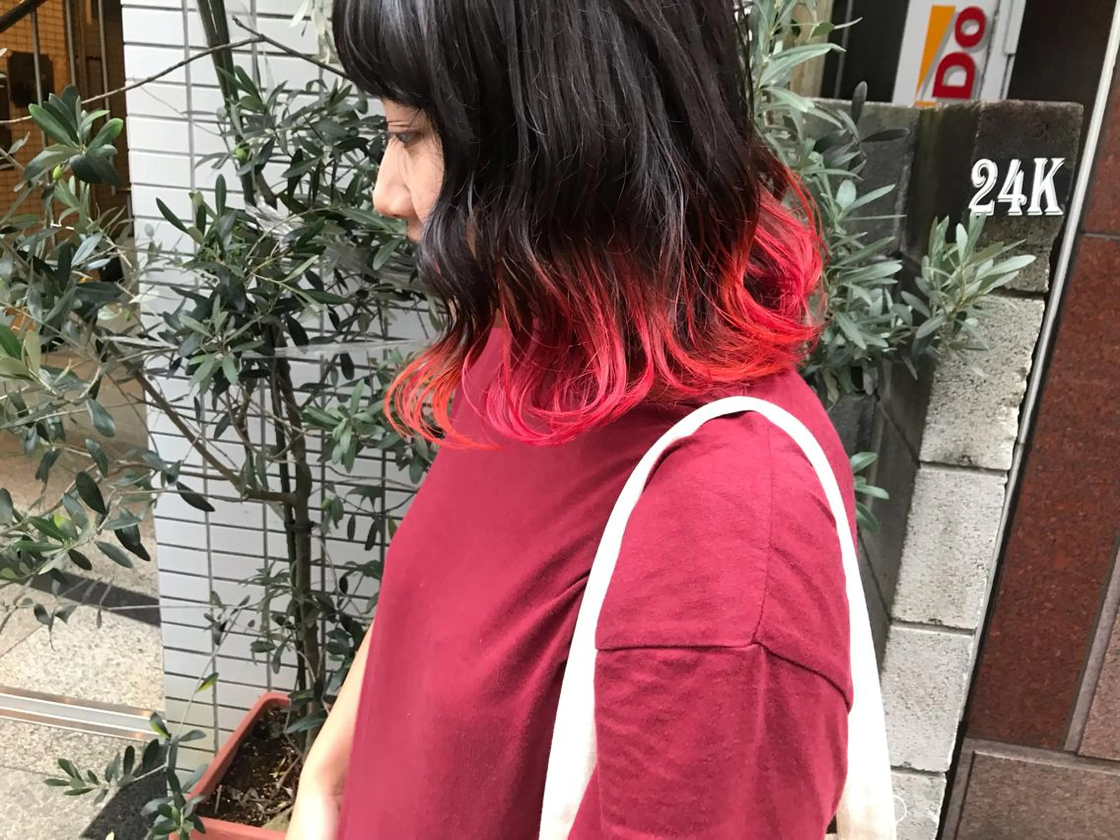 セミロング カラー オレンジ ピンクカラー レッドカラー 🫧透明感カラー/ ボブ/小笠原🪽のヘアスタイル