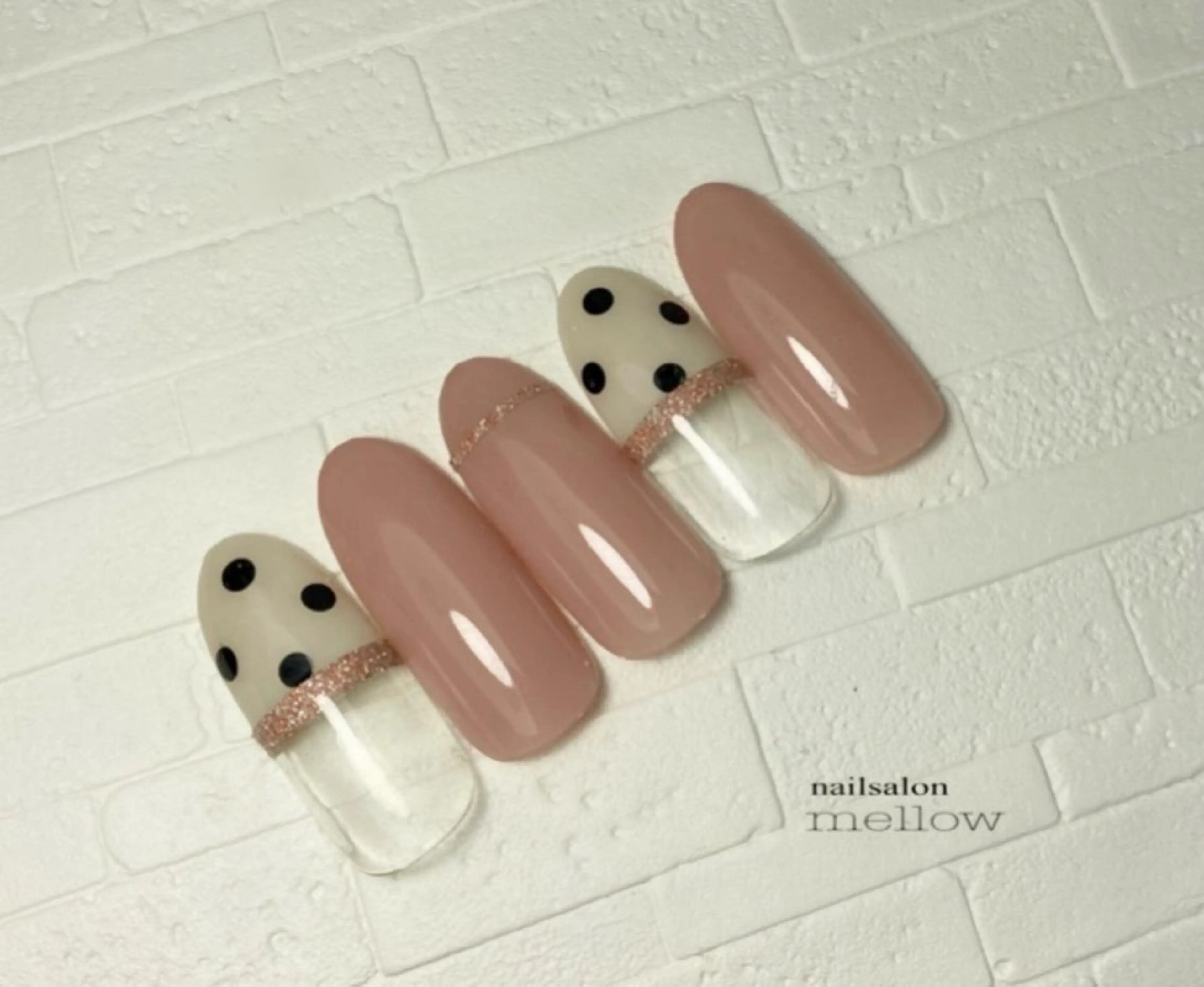 ネイル ドット 大山 浩美のネイルデザイン