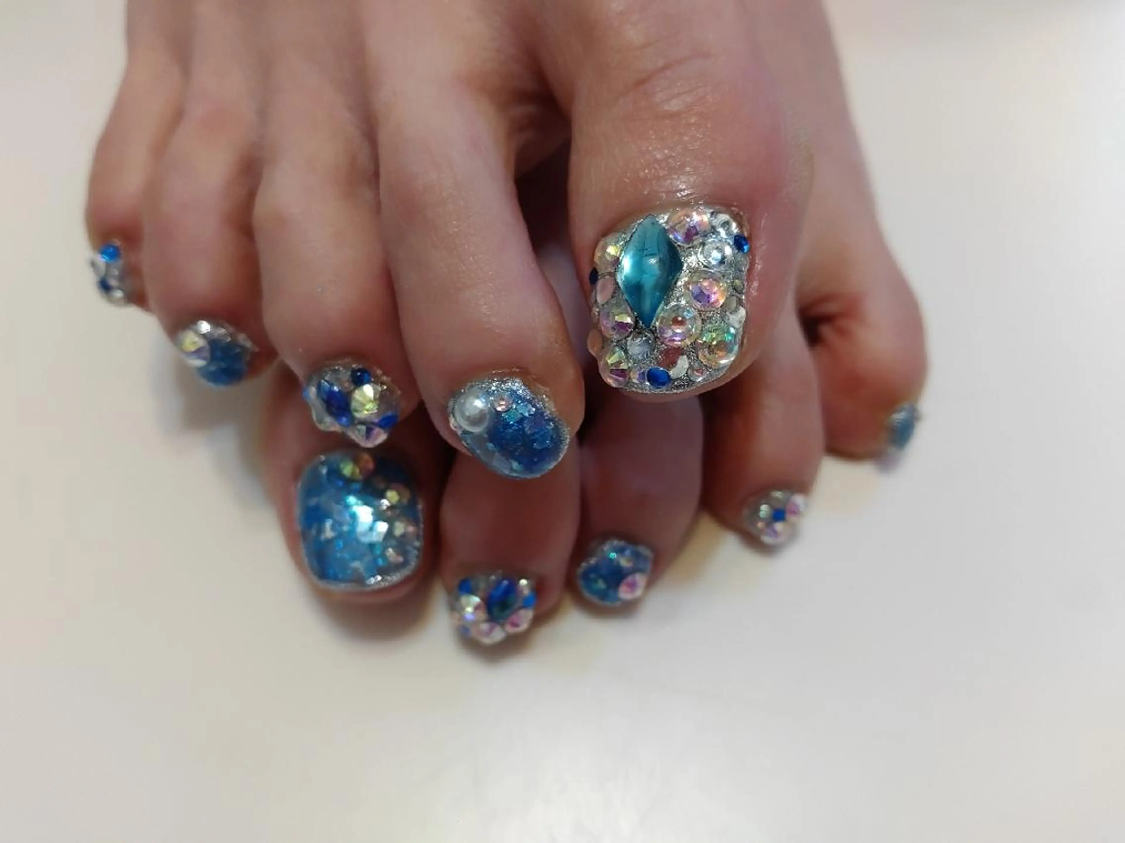 ネイル エステとネイル ローズコンフォートのネイルデザイン