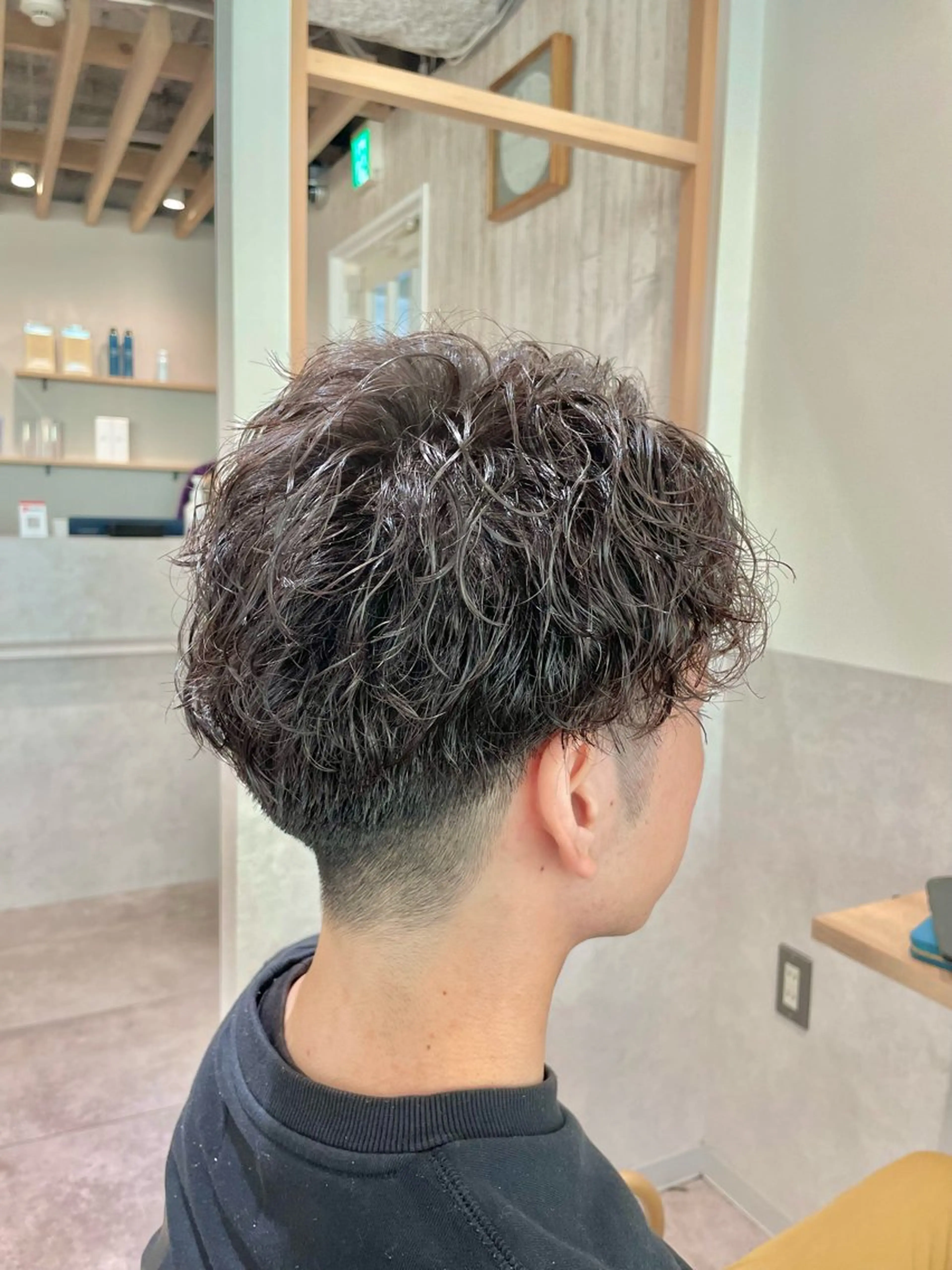 ショート パーマ メンズ Re:Live 澁谷玄のヘアスタイル