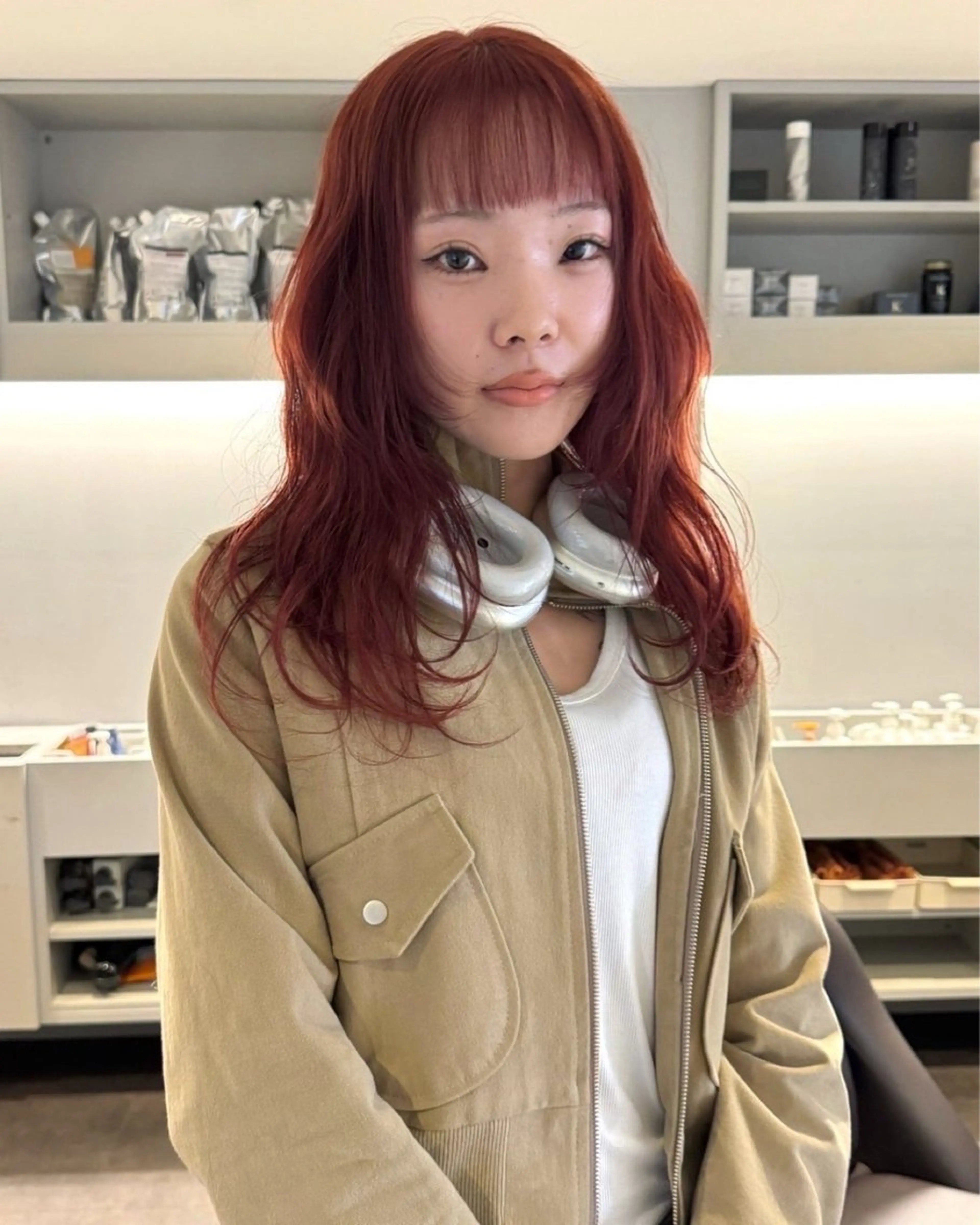 ミディアム カラー ブラウンカラー ハイトーンカラー オレンジ オレンジブラウン レイヤーカット ヘアカラー トリートメント RAIMA ハイトーン/ベージュのヘアスタイル