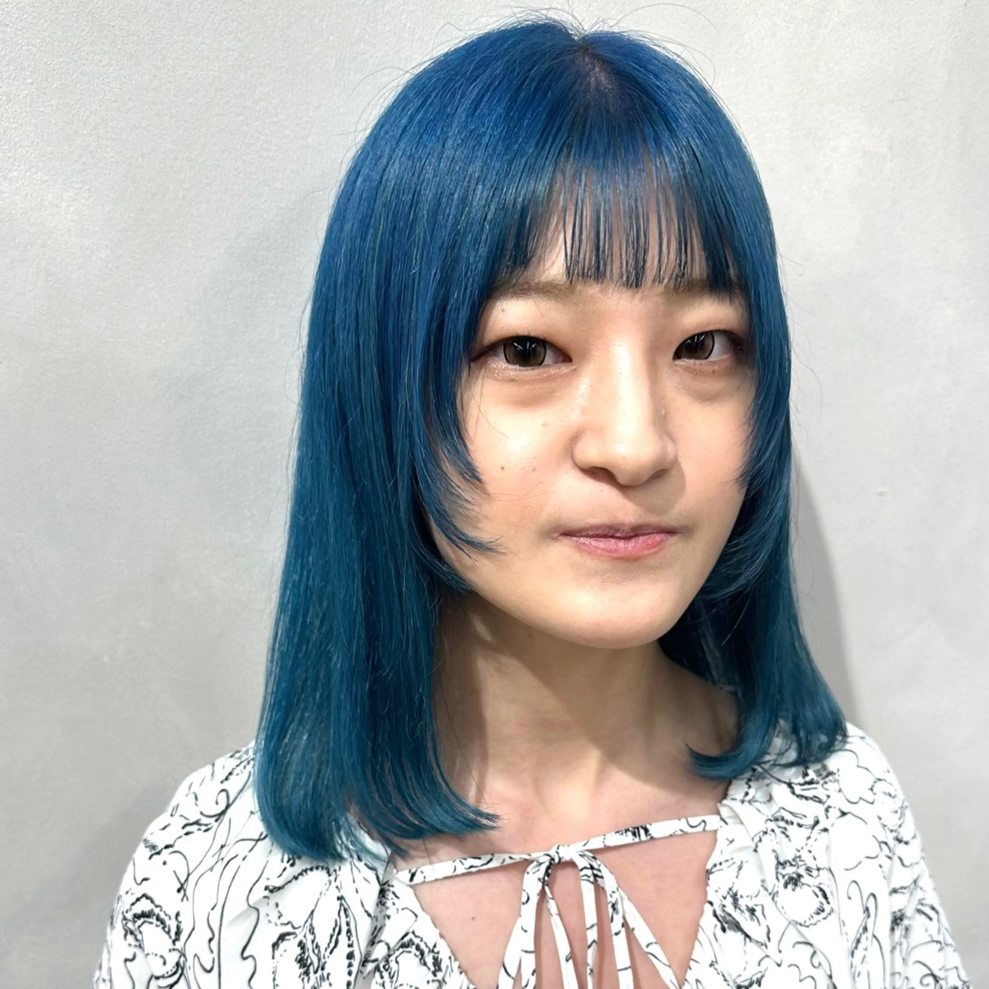 ミディアム カラー カット ヘアカラー トリートメント デザインカラー/パー マ🦖外岡咲希🦖のヘアスタイル